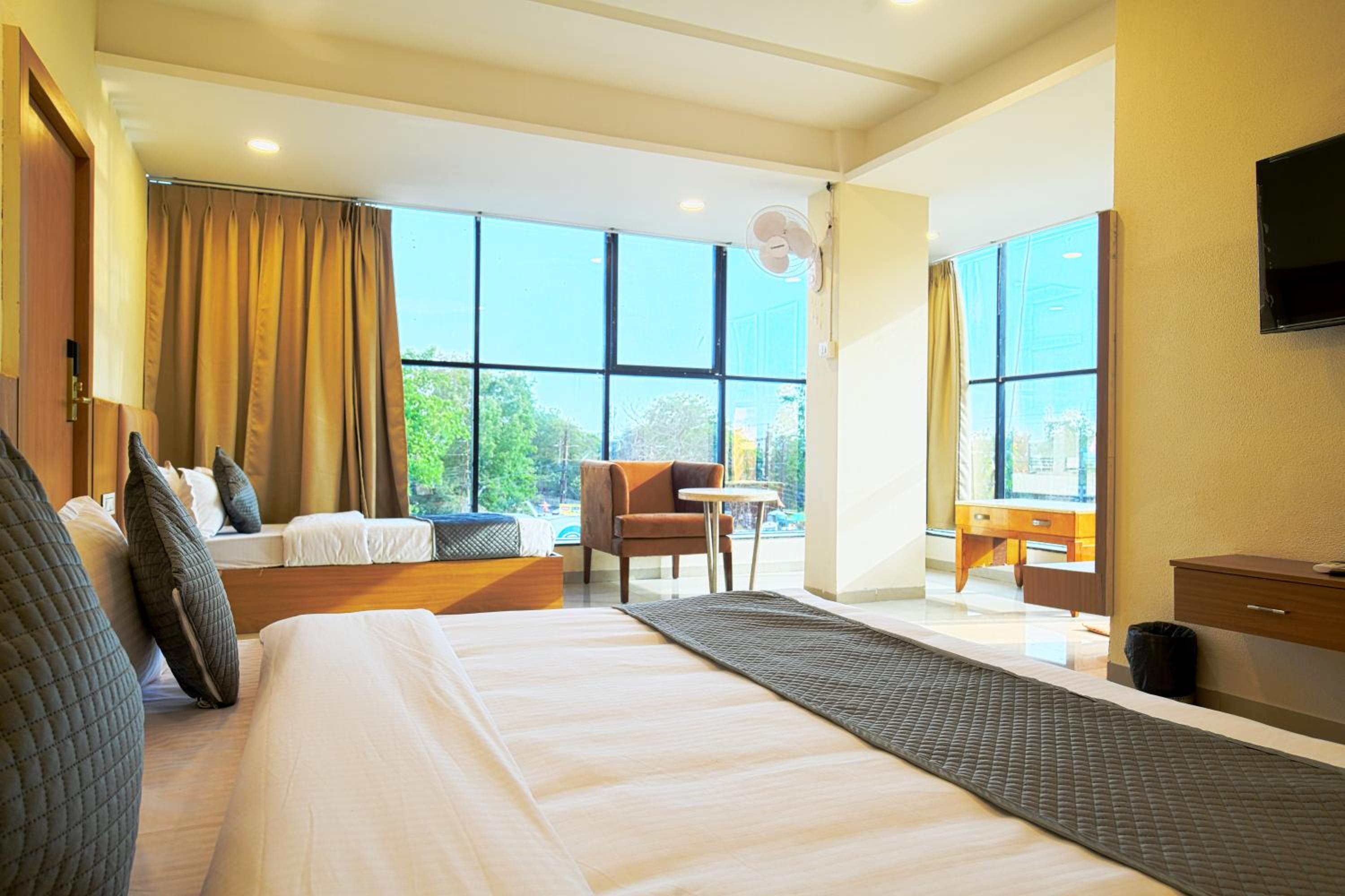 Superior Triple Room - Photo 10