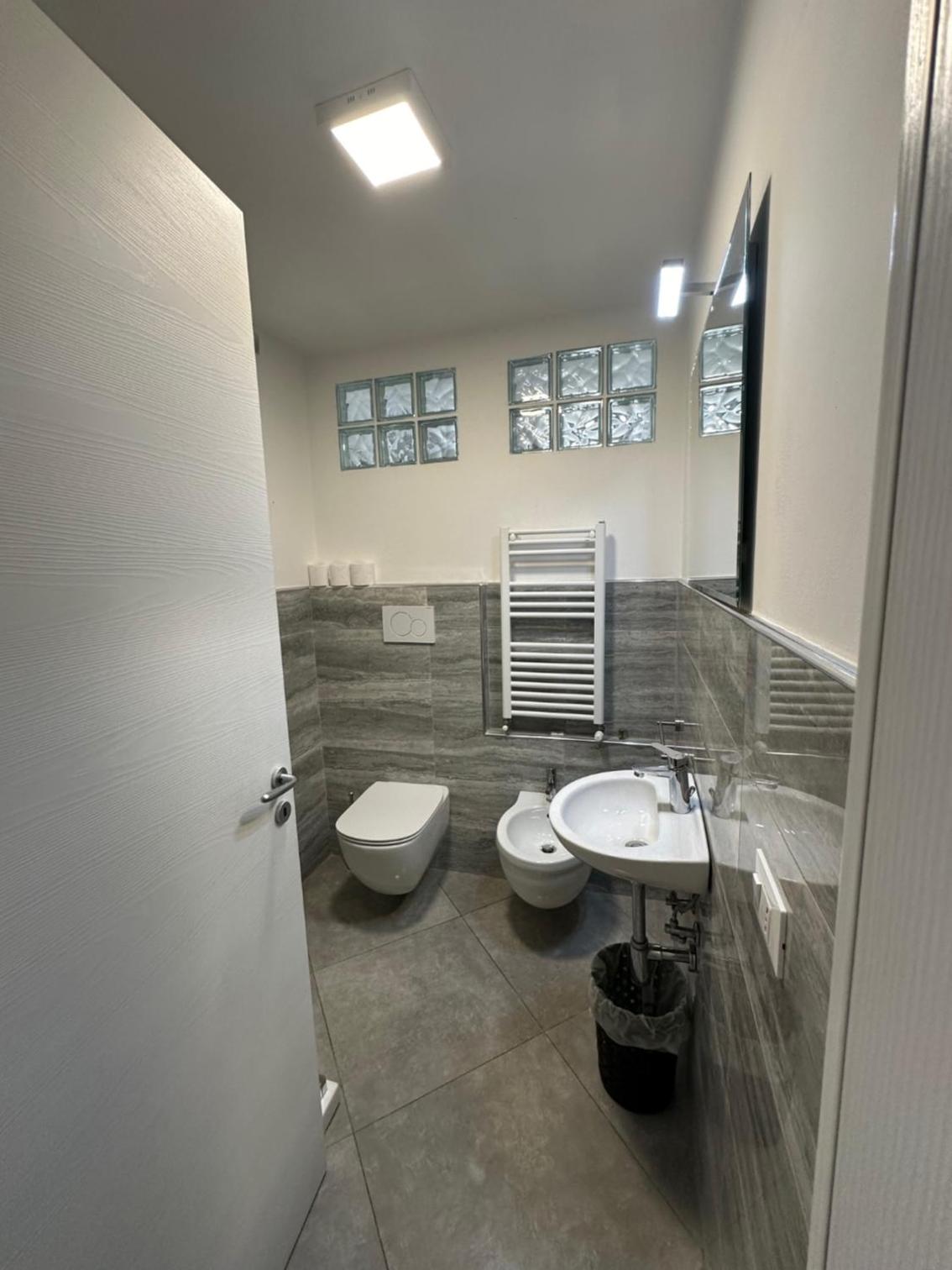 Standard Double Room with Shared Bathroom photo 2