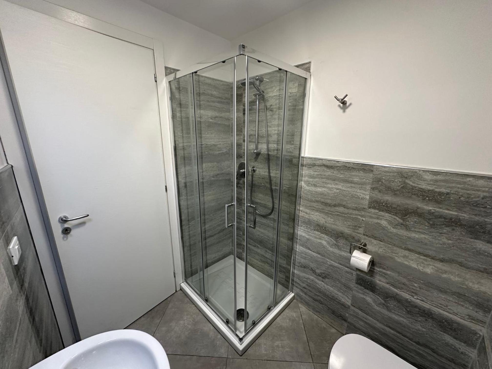 Standard Double Room with Shared Bathroom photo 3