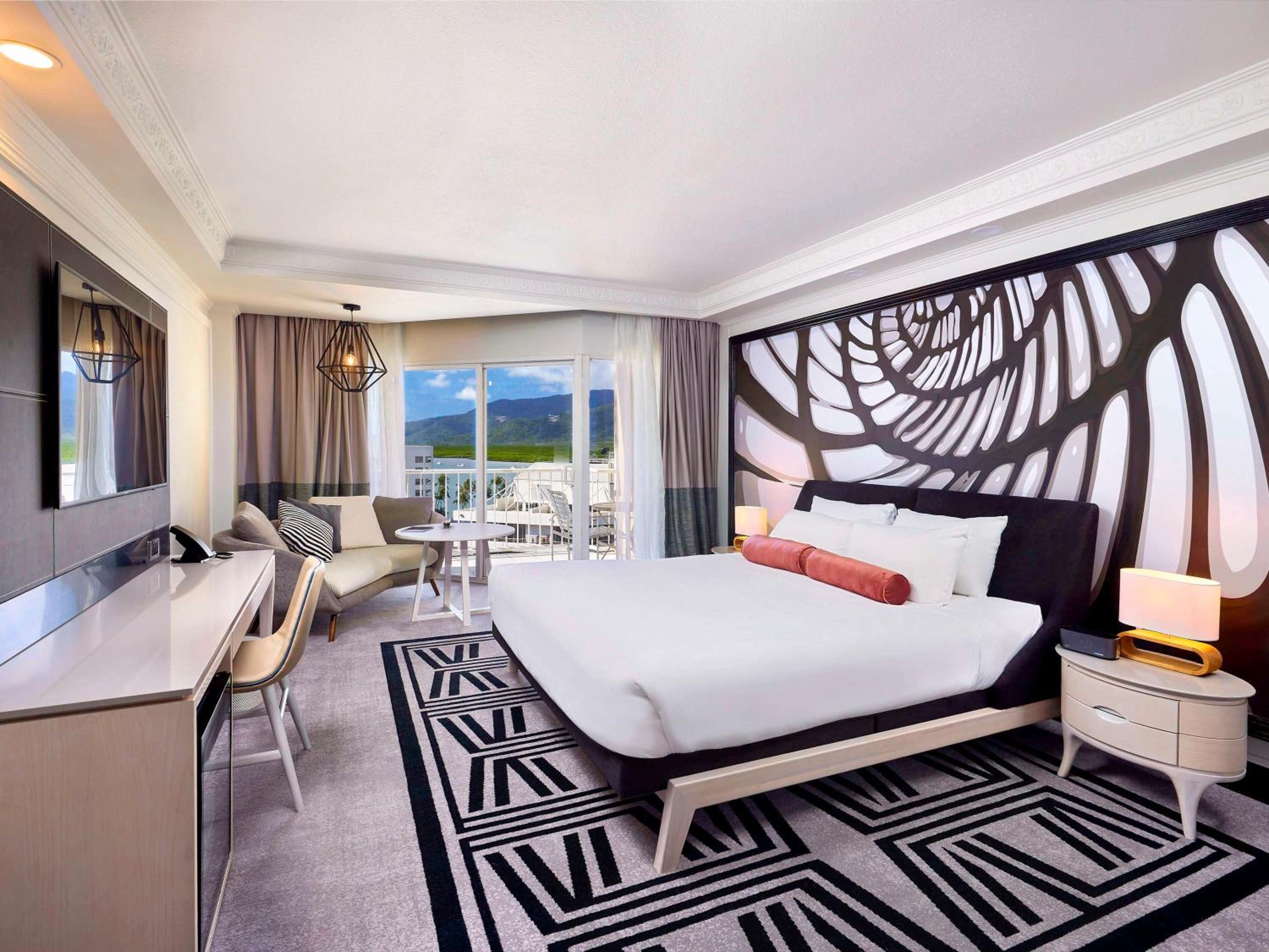 Rejuvenated Deluxe King Room with Harbor View - Photo 26