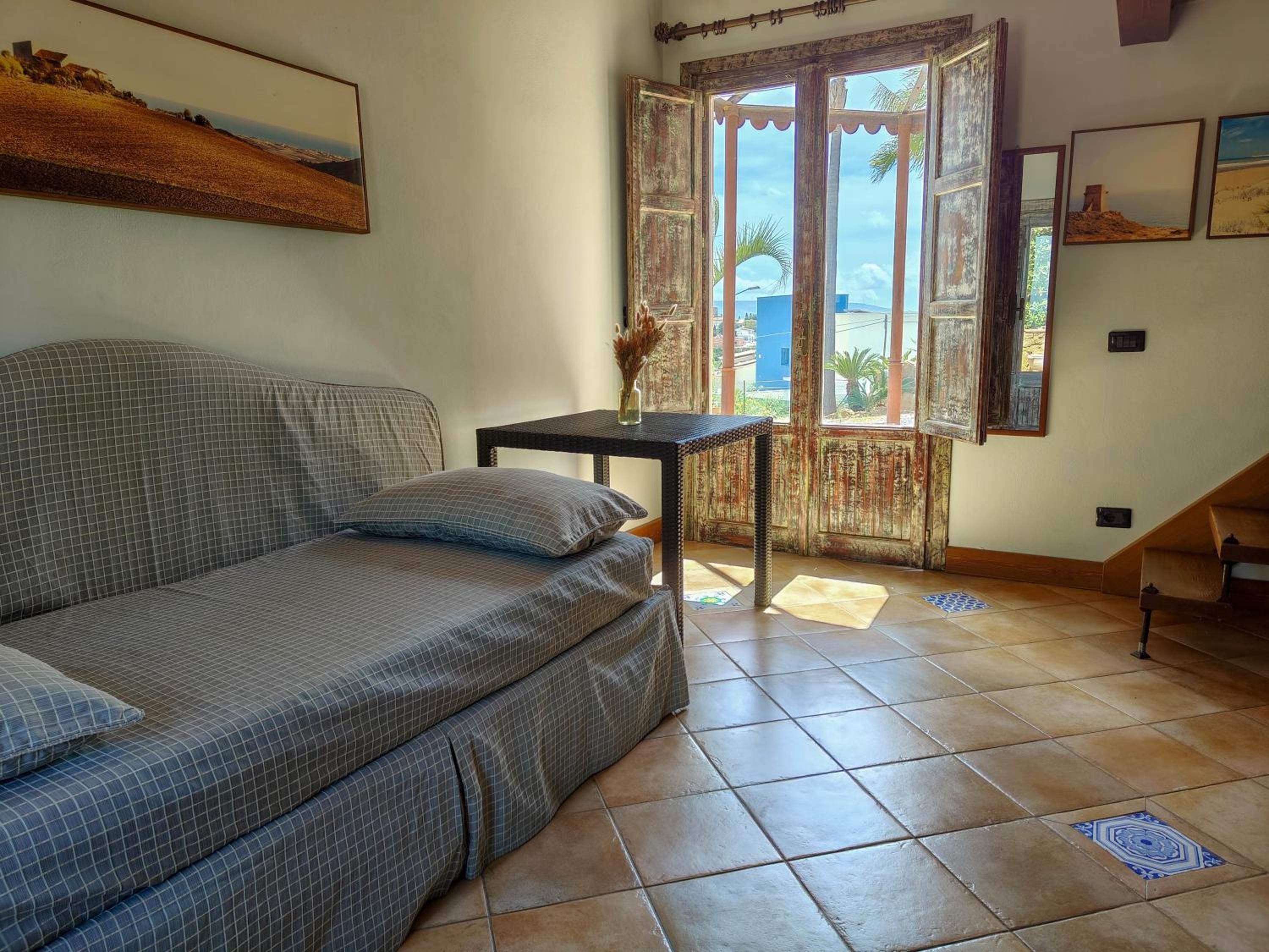 Deluxe Double Room with Extra Bed photo 1