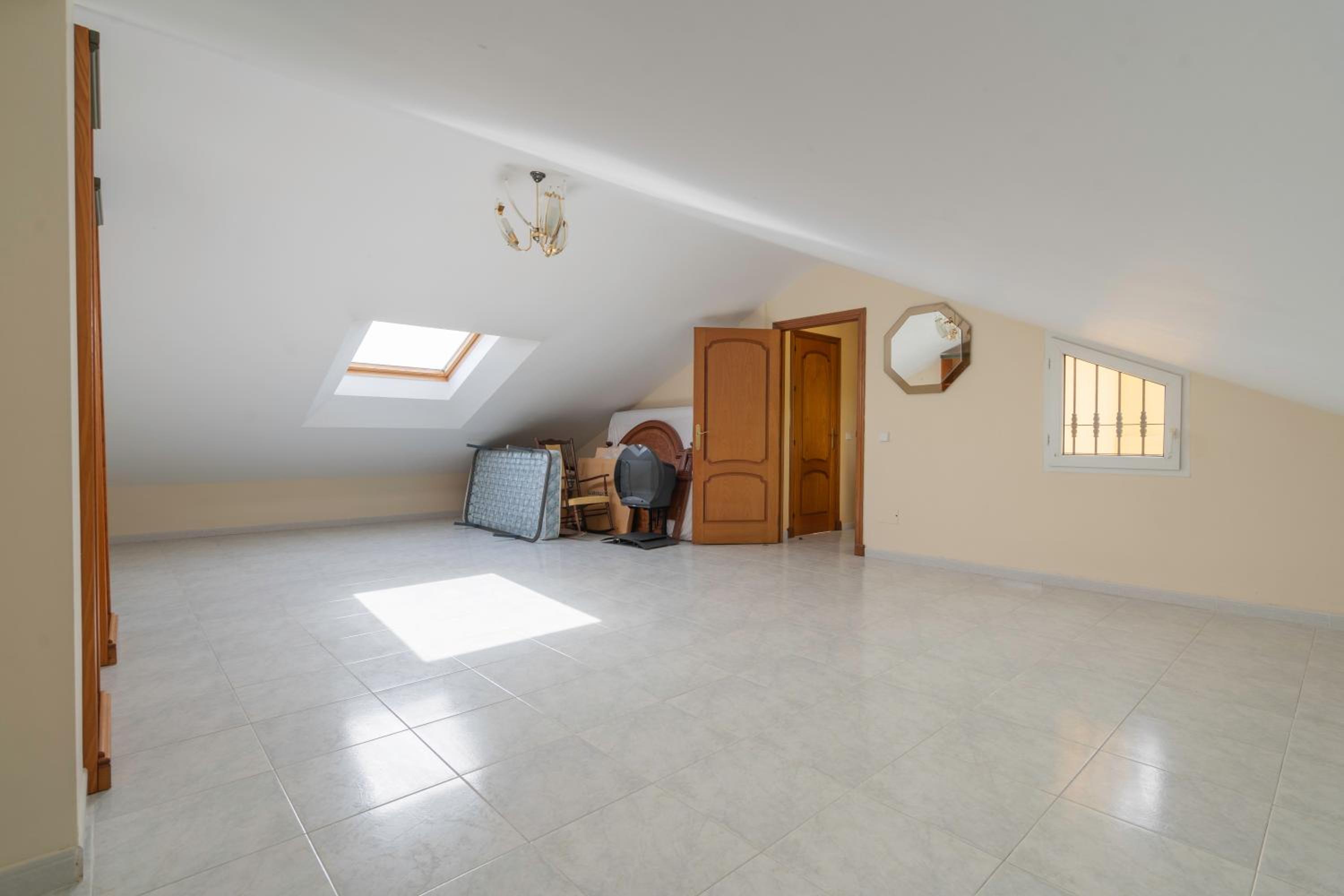 Casa de cuatro habitaciones