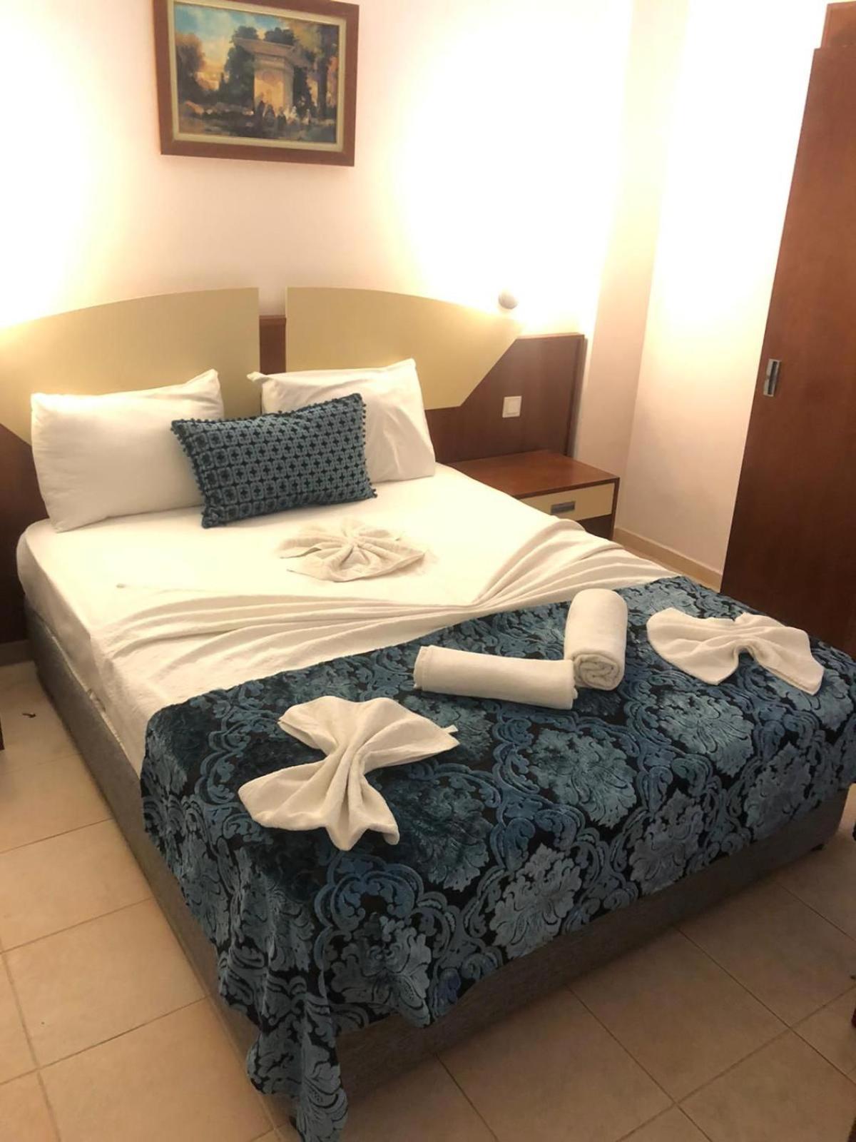 Doppelzimmer mit Balkon