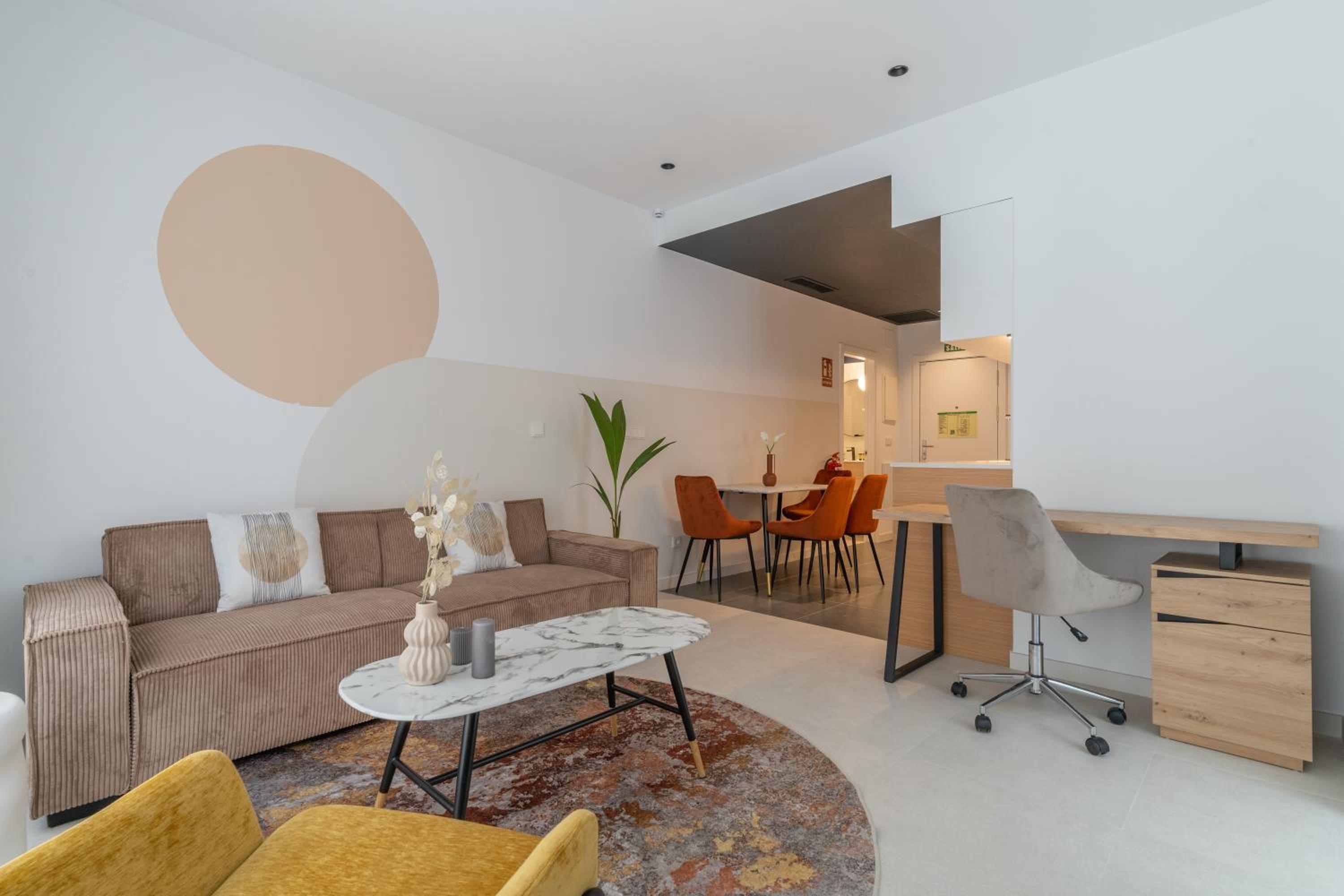 One-Bedroom Apartment 5