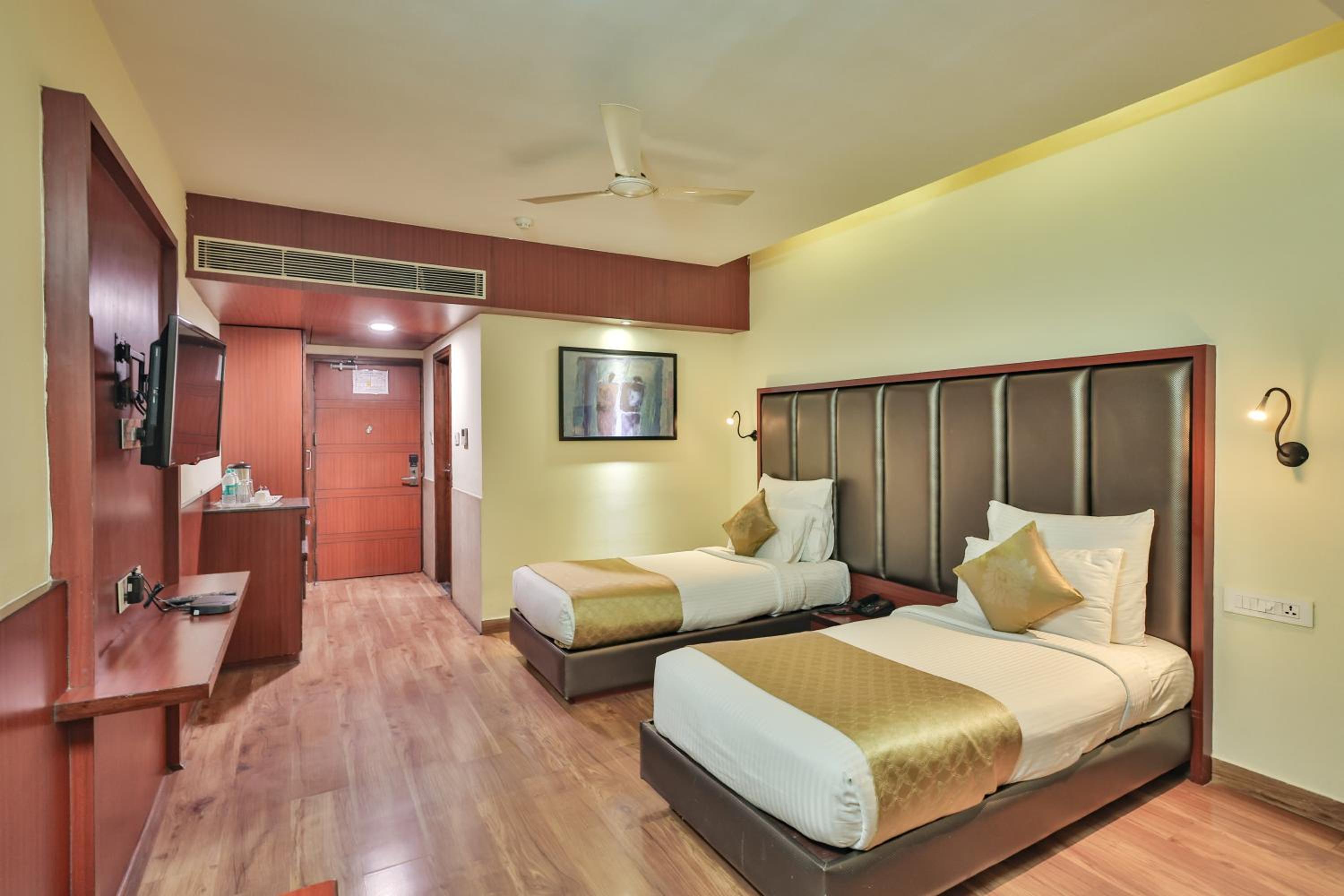 Deluxe Twin Room photo 1
