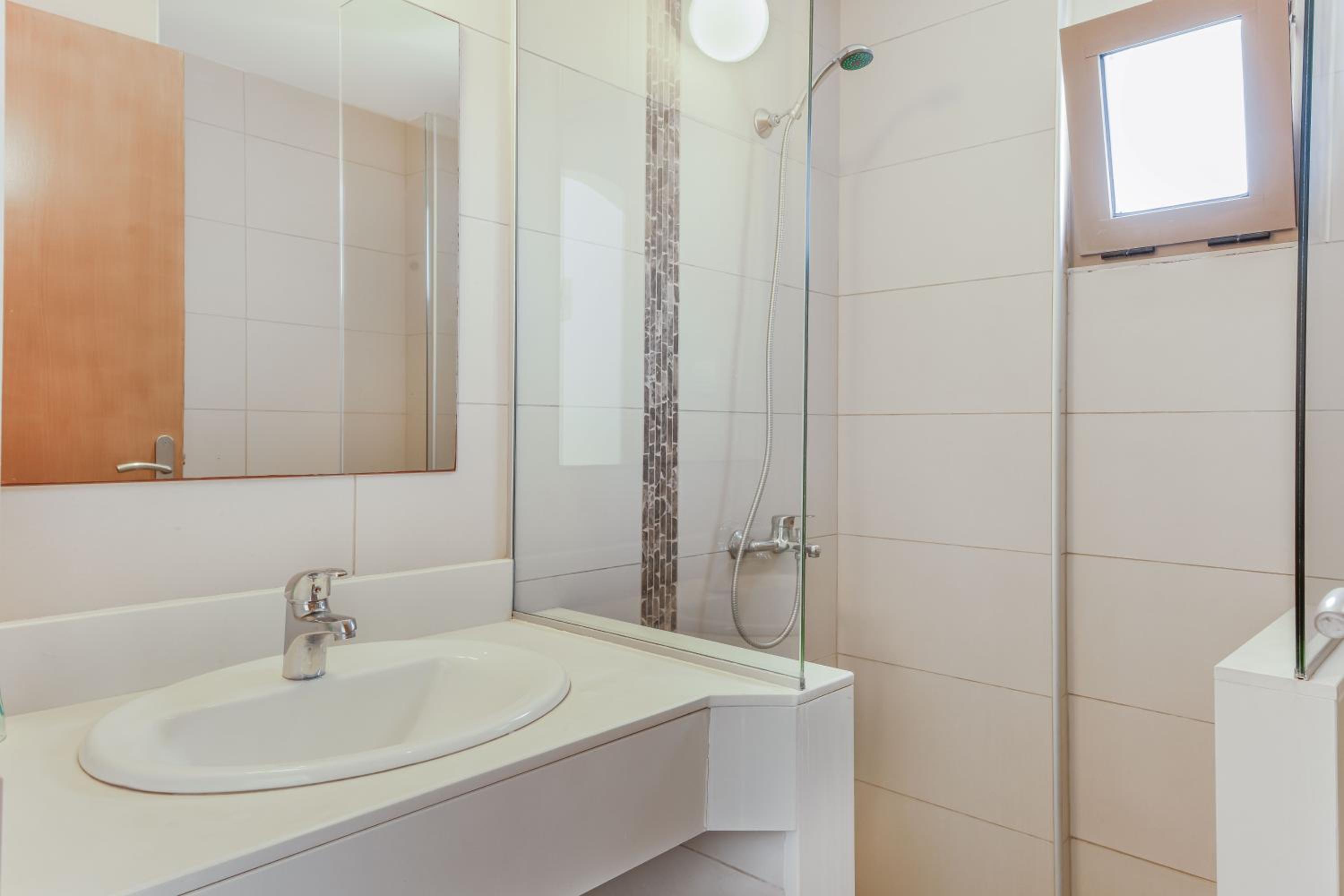 Standard Double or Twin Room photo 1
