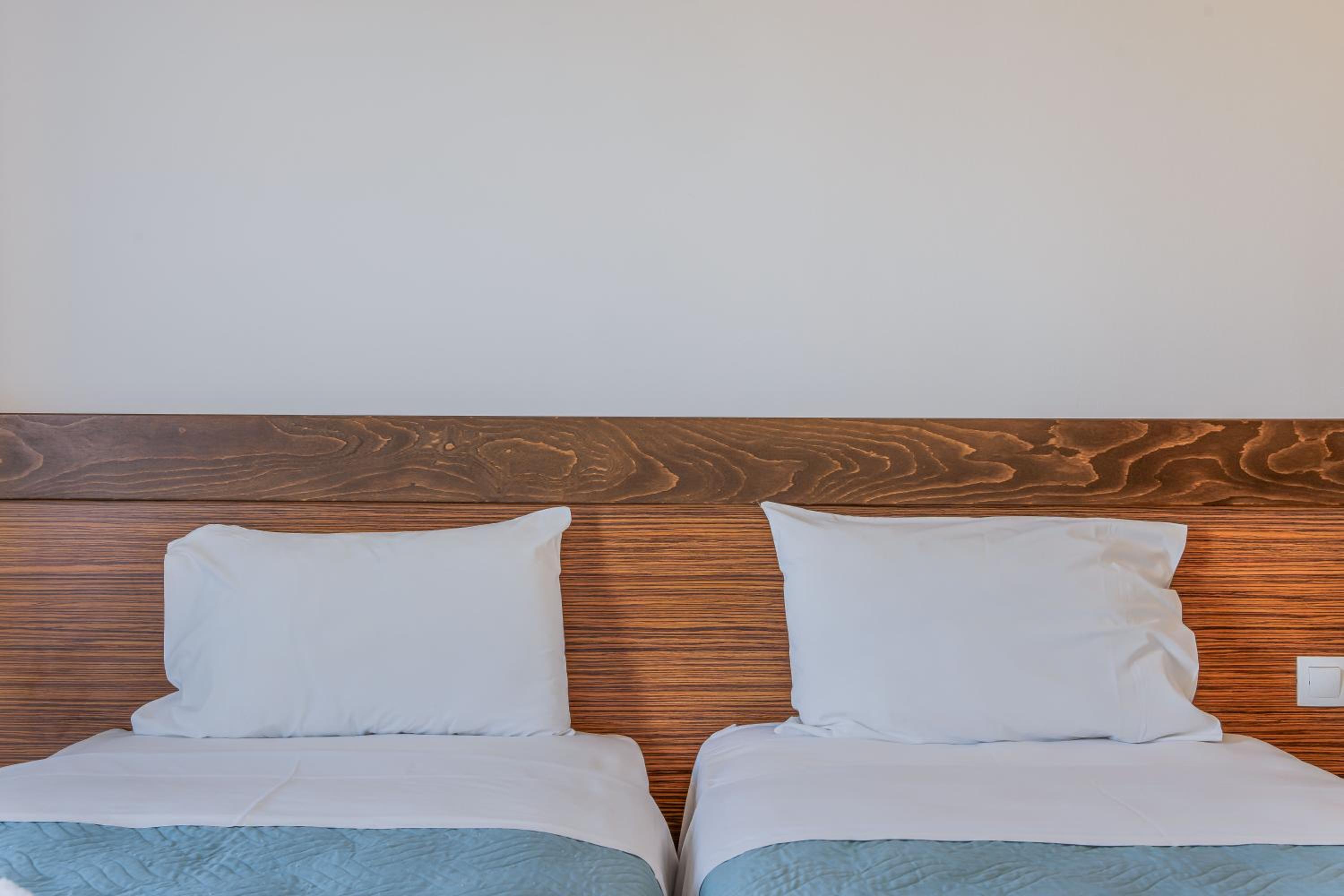 Standard Triple Room with Sea View photo 2