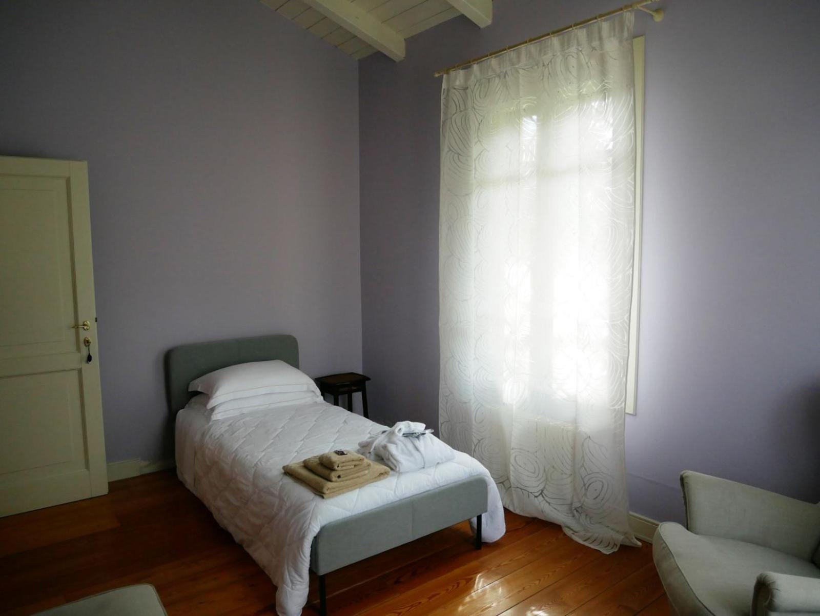 Two-Bedroom Suite - Photo 5