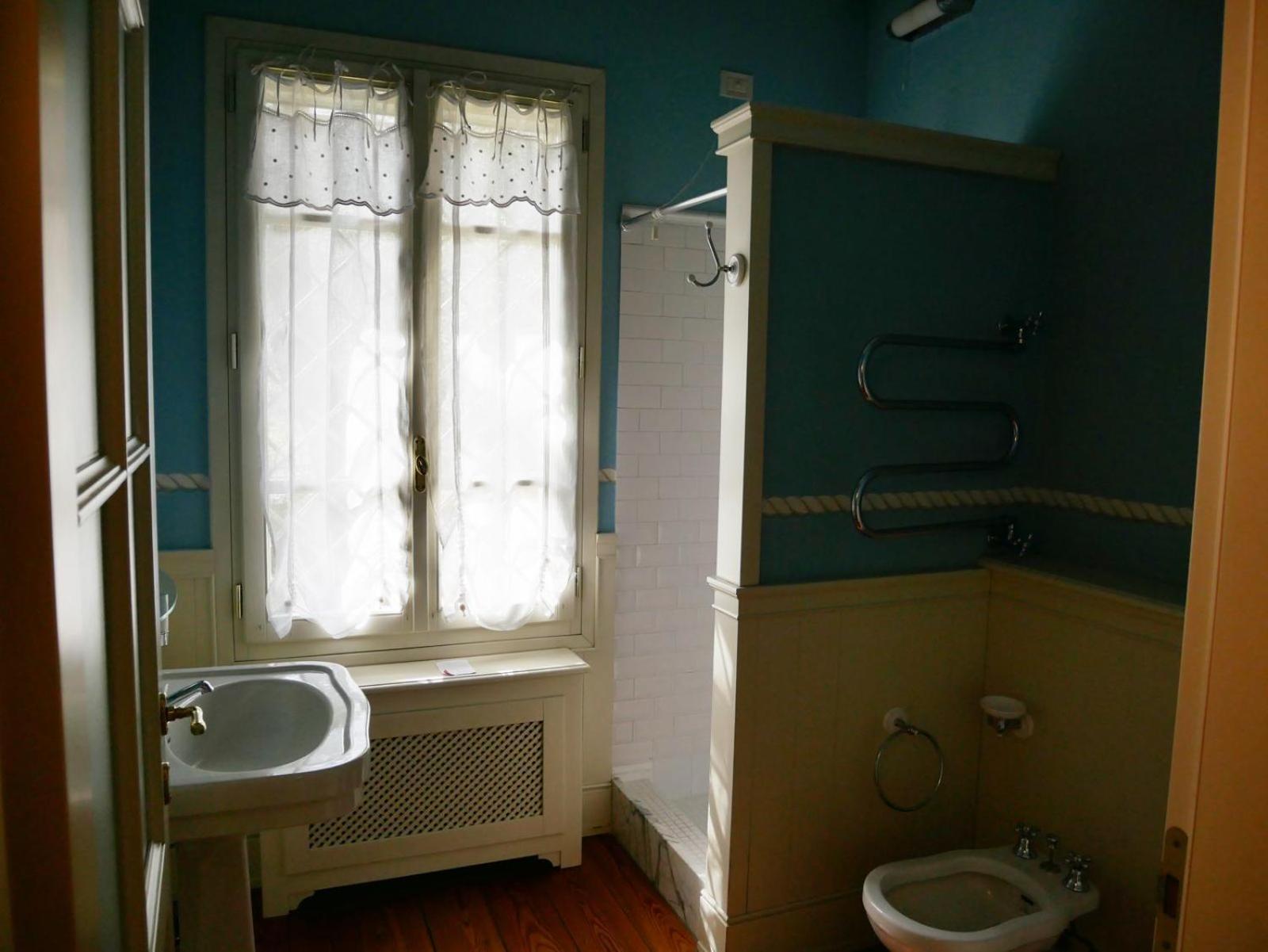 Two-Bedroom Suite - Photo 2