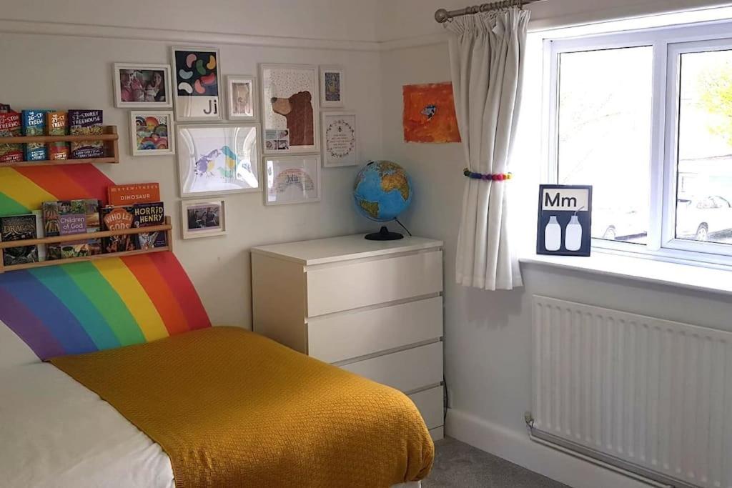 Four-Bedroom House photo 3