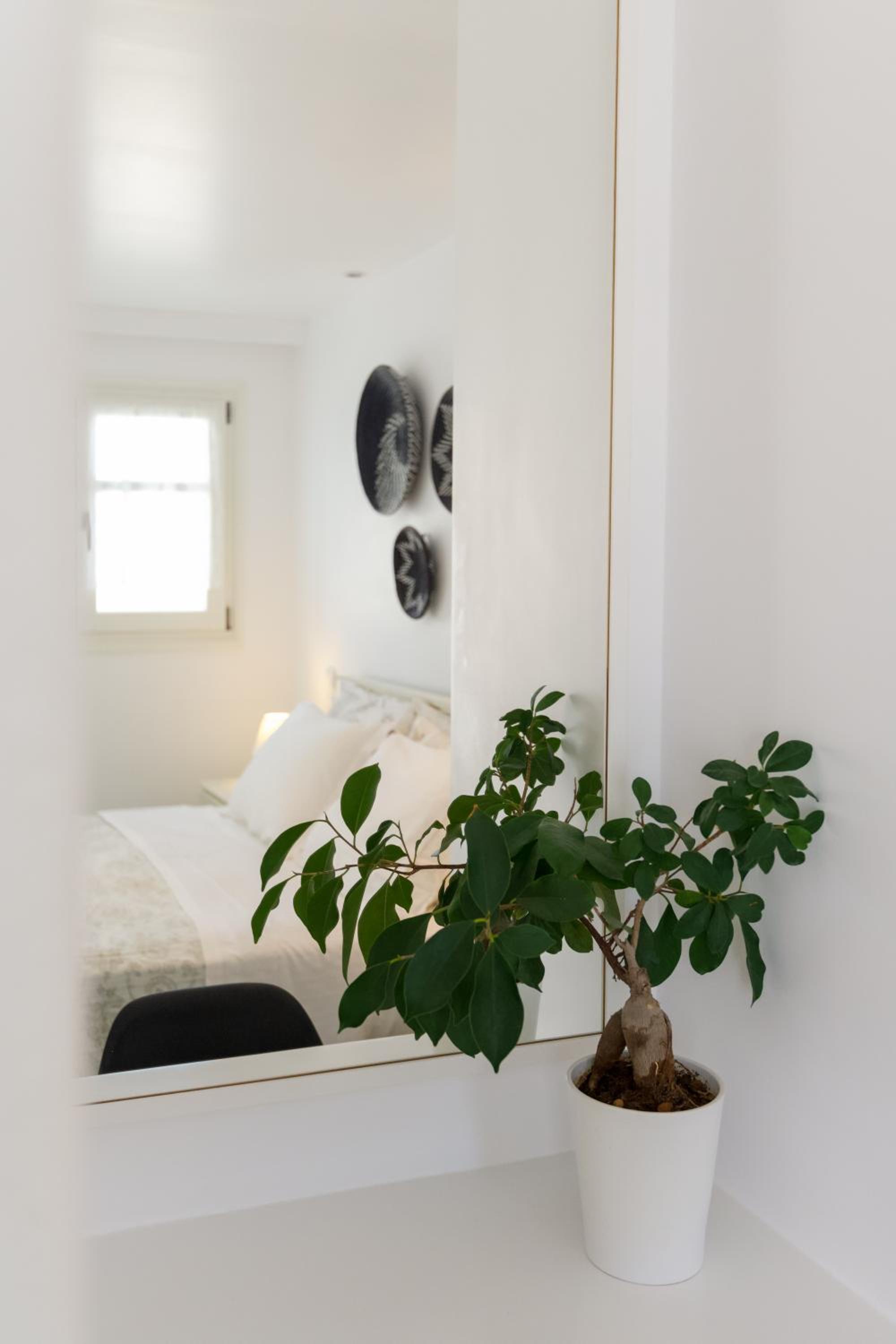 Superior Double Room with Patio - Photo 3