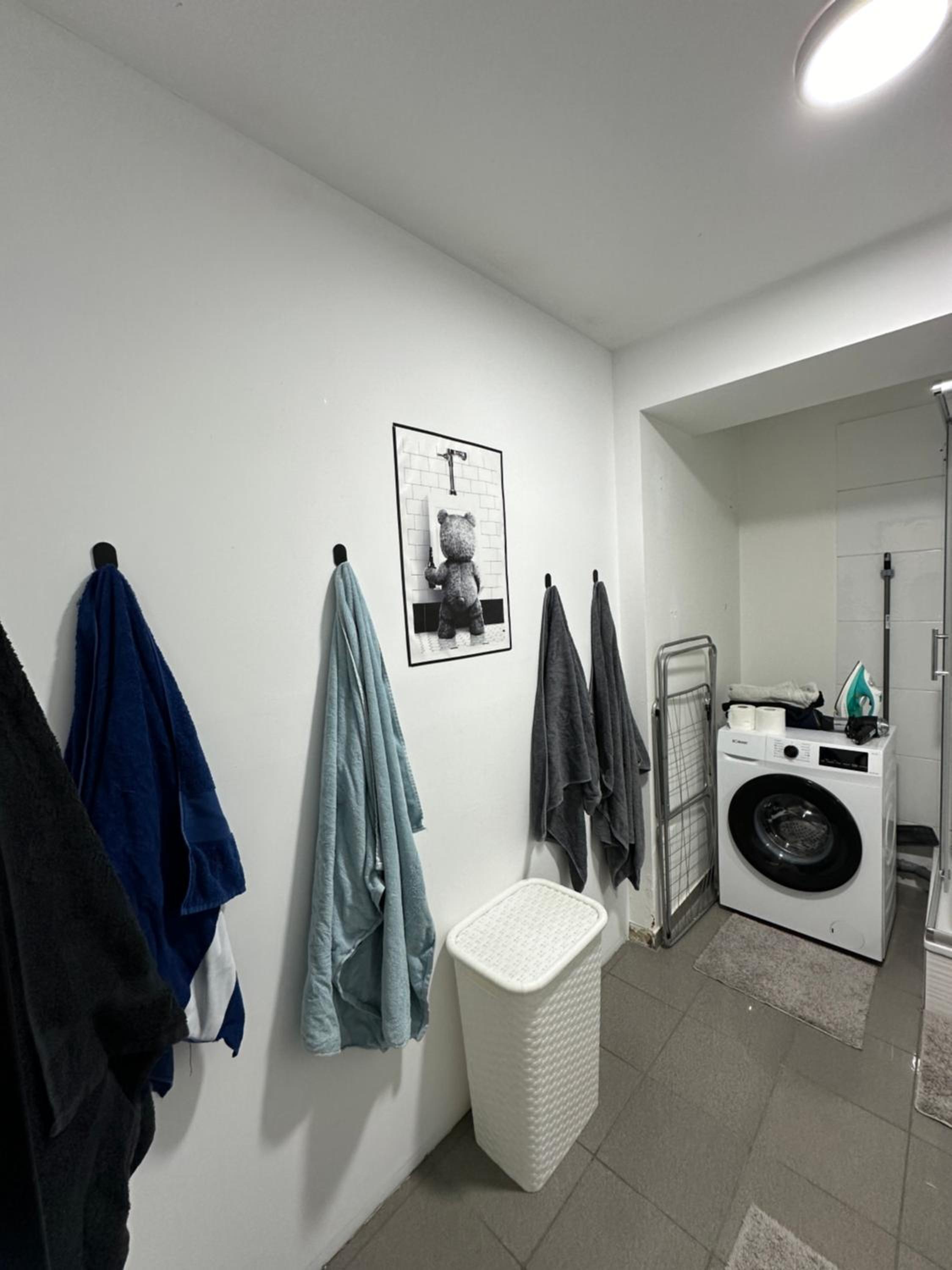 One-Bedroom Apartment photo 3