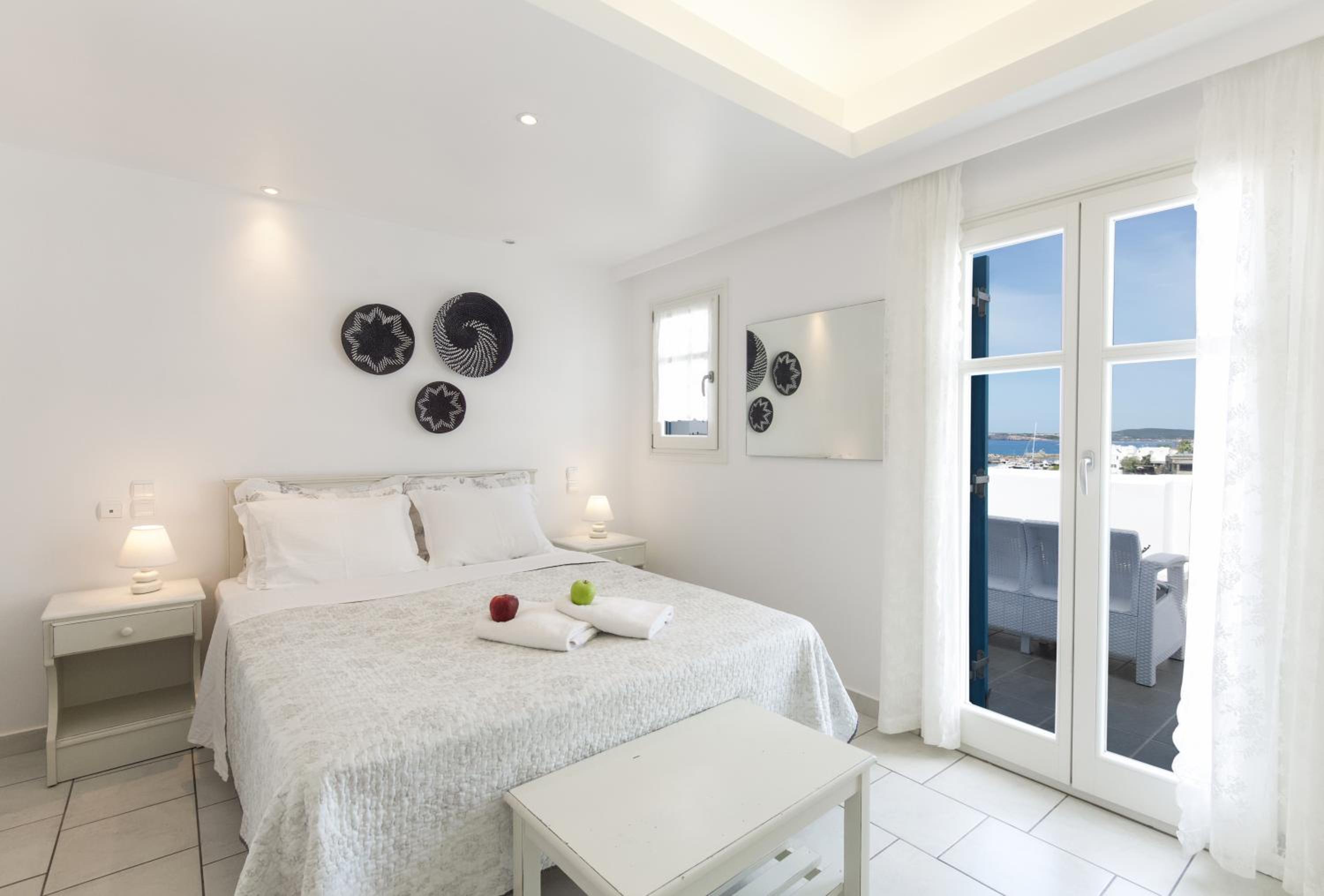Superior Double Room with Patio - Photo 18