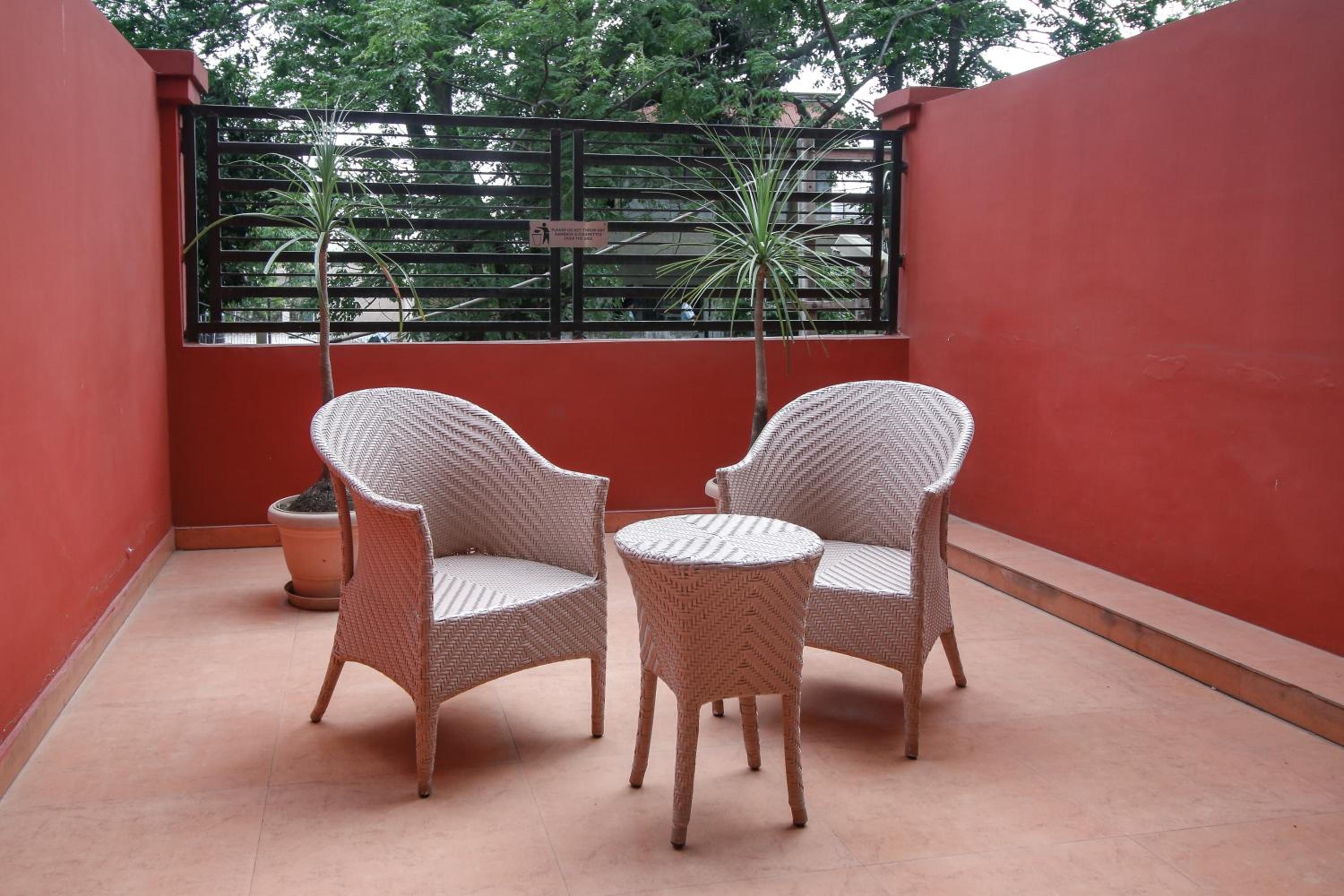 Deluxe Double Room with Balcony photo 3