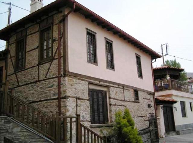 Maisonette photo 2