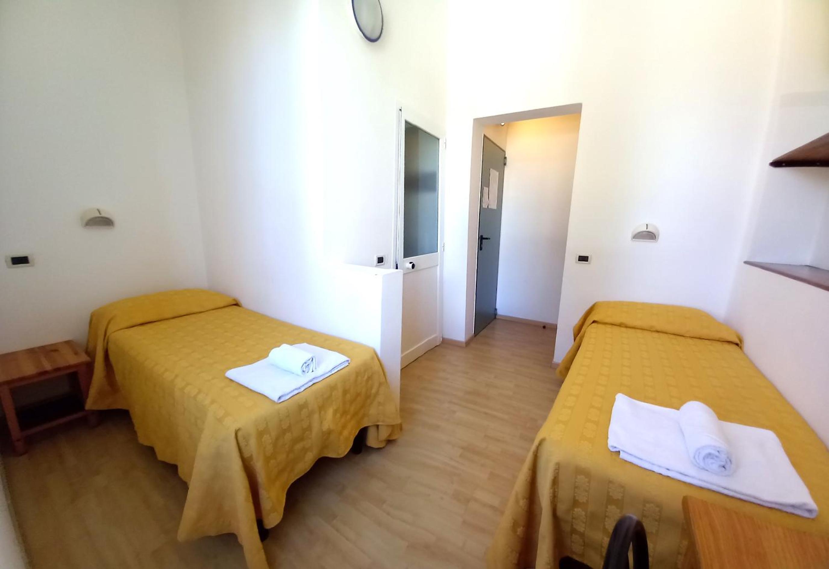 Budget Twin Room photo 1