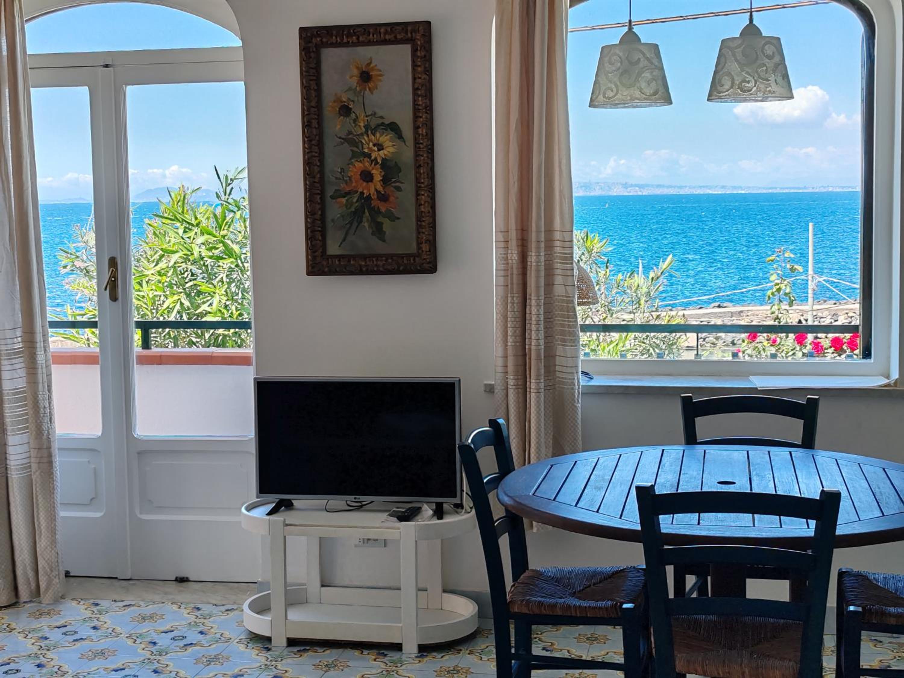 Apartment with Sea View photo 2