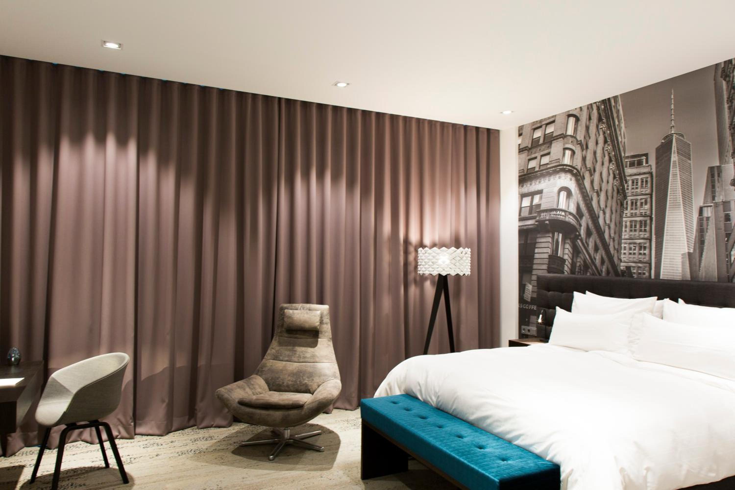 Comfort Room with King Size bed photo 3