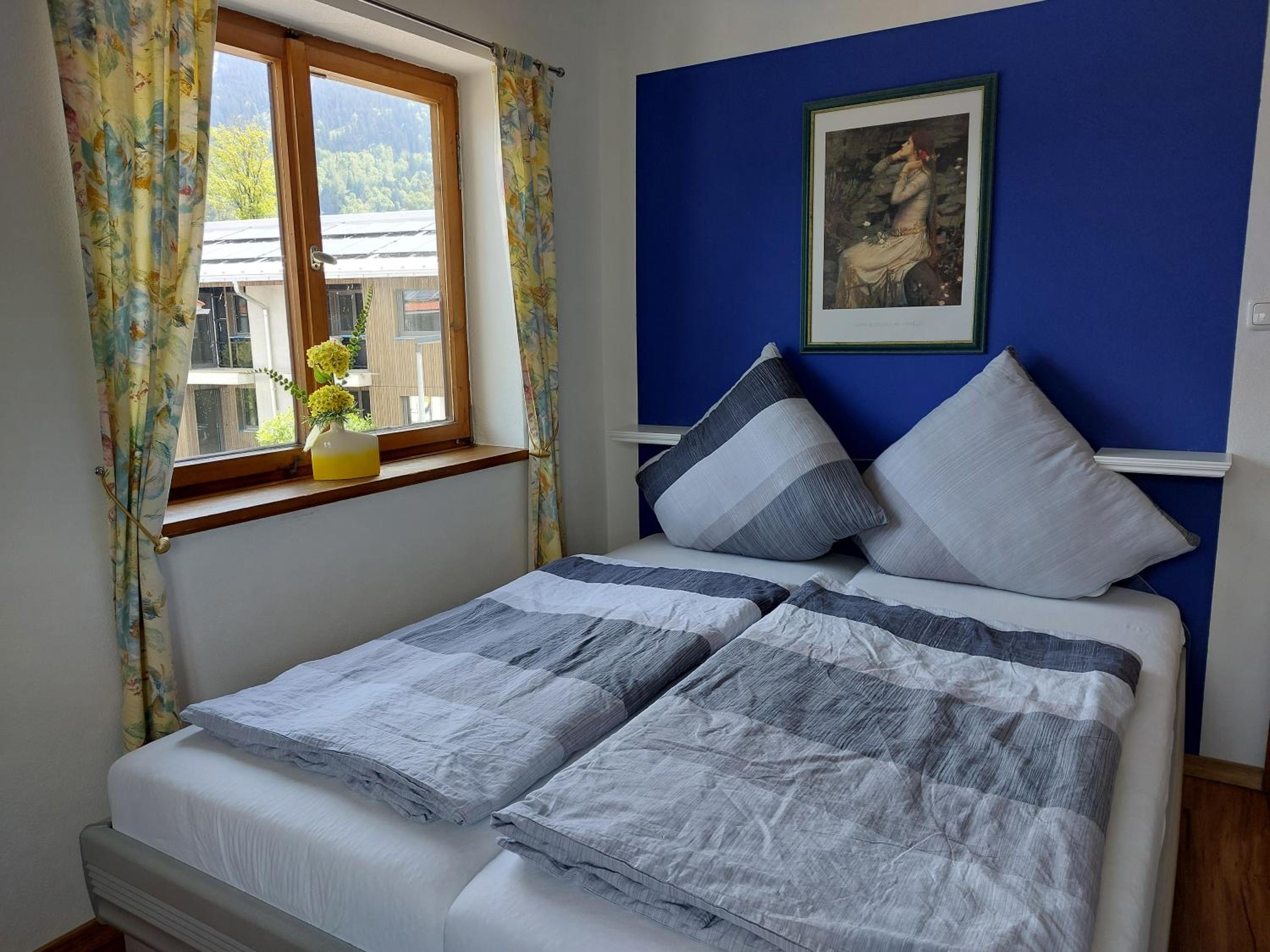 Family Two-Bedroom Apartment with View photo 2