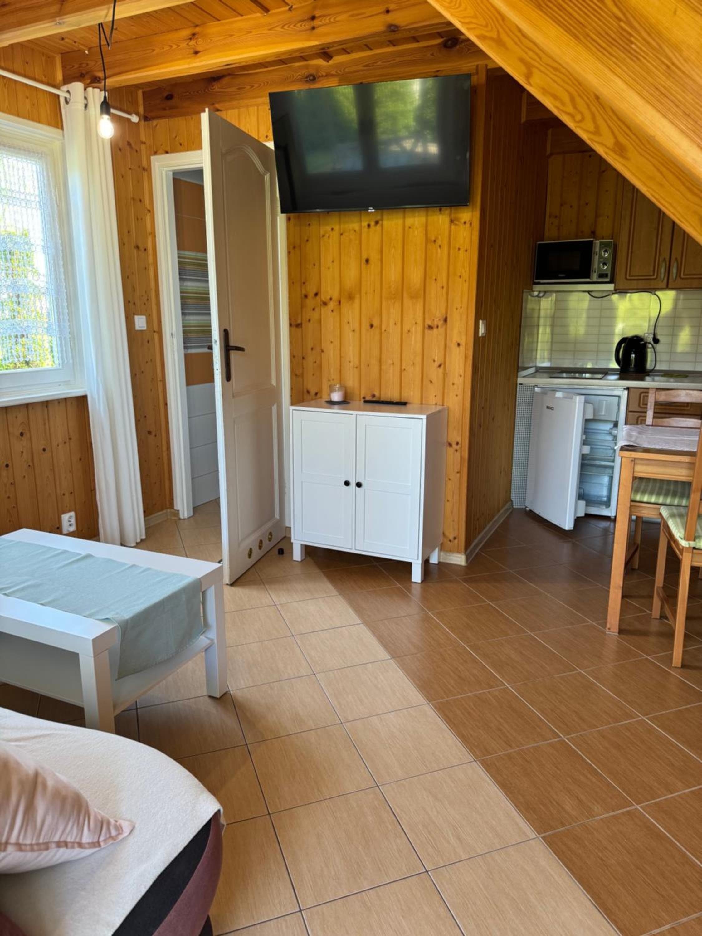 One-Bedroom House photo 3