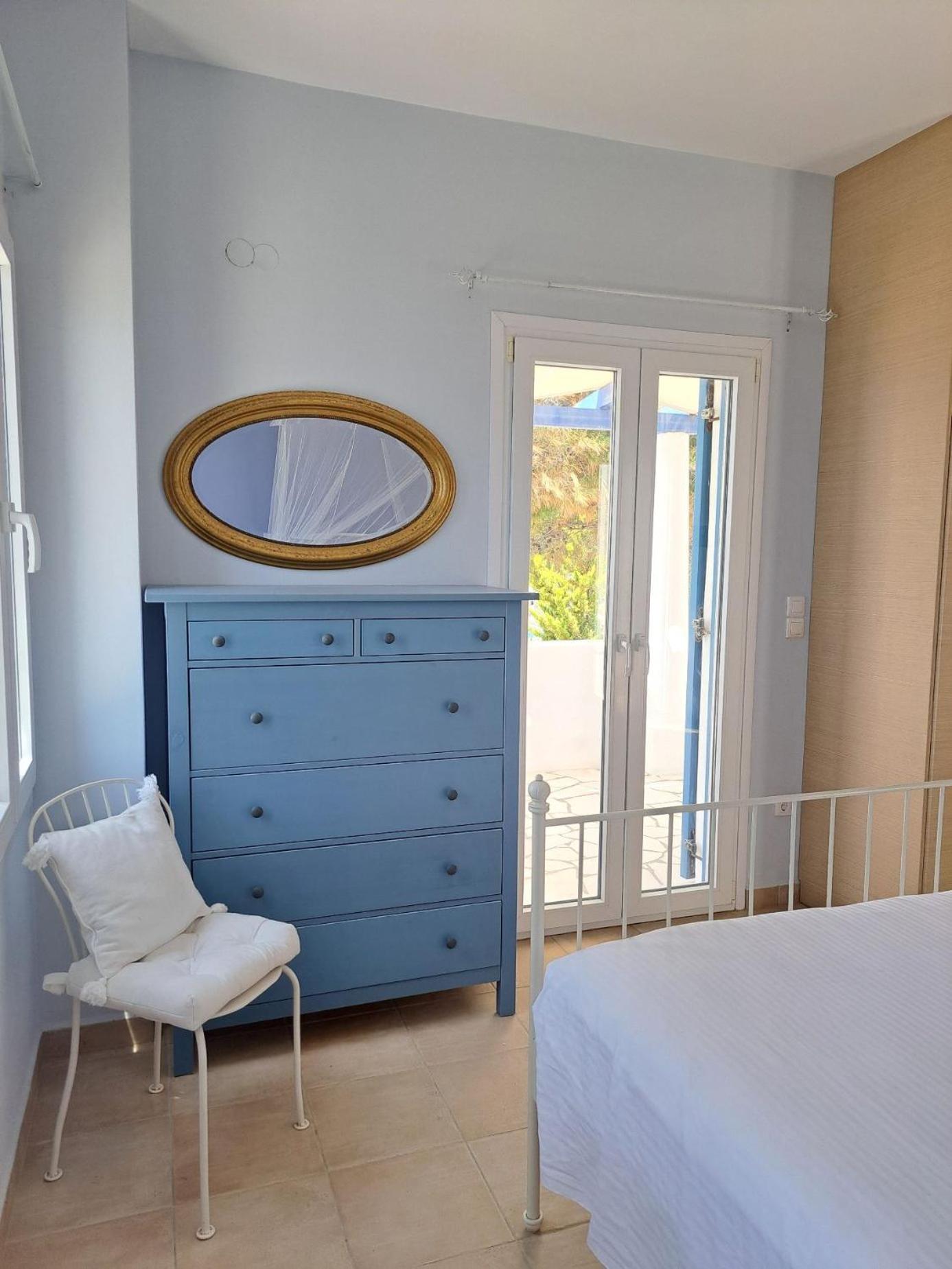 One-Bedroom House photo 2