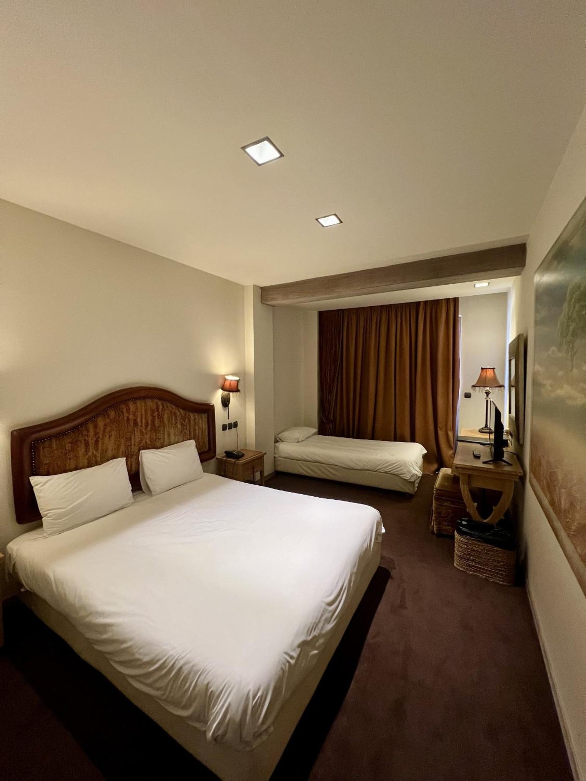 Executive Triple Room with Park View photo 1