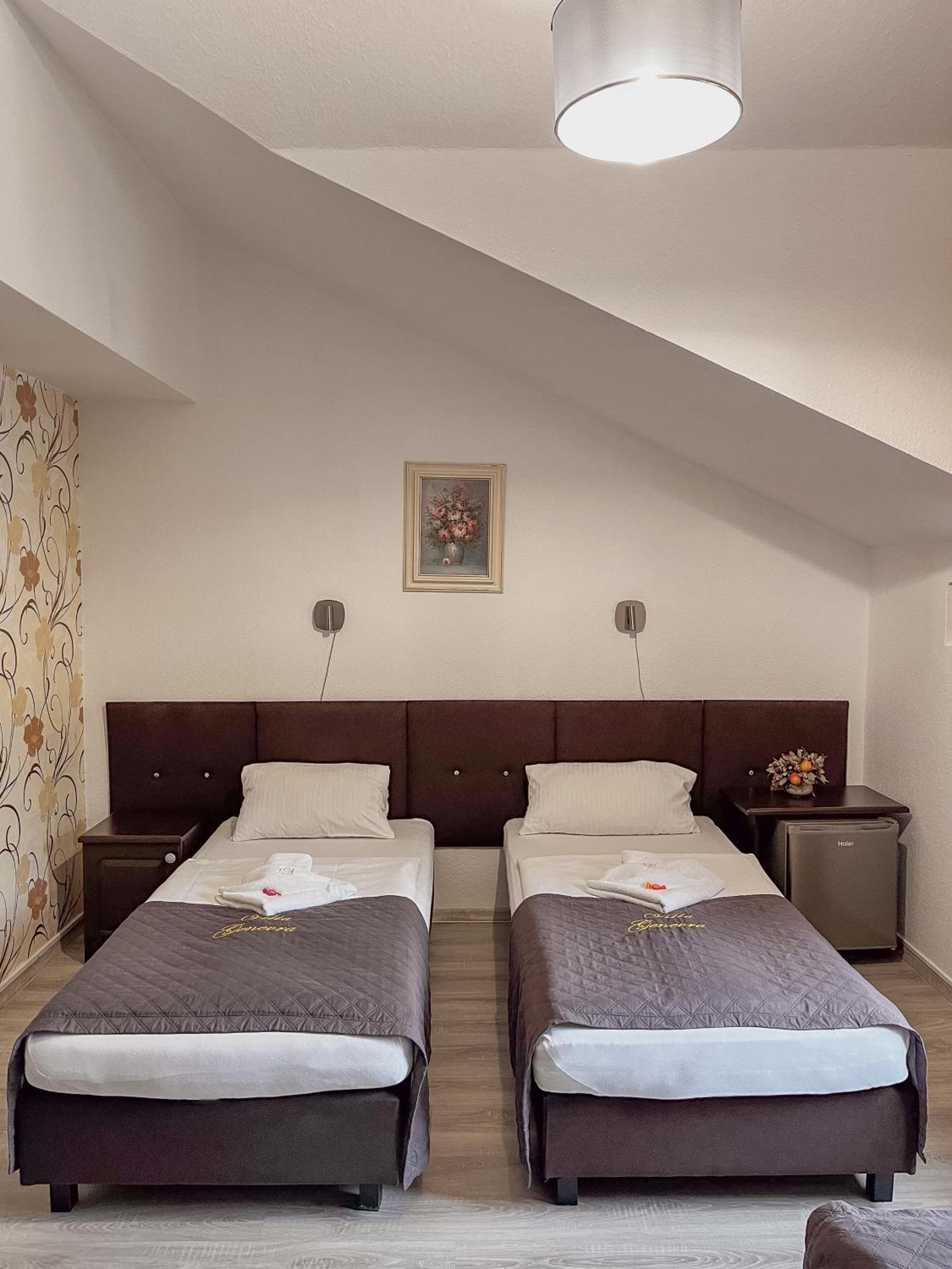 Triple Room - Photo 1