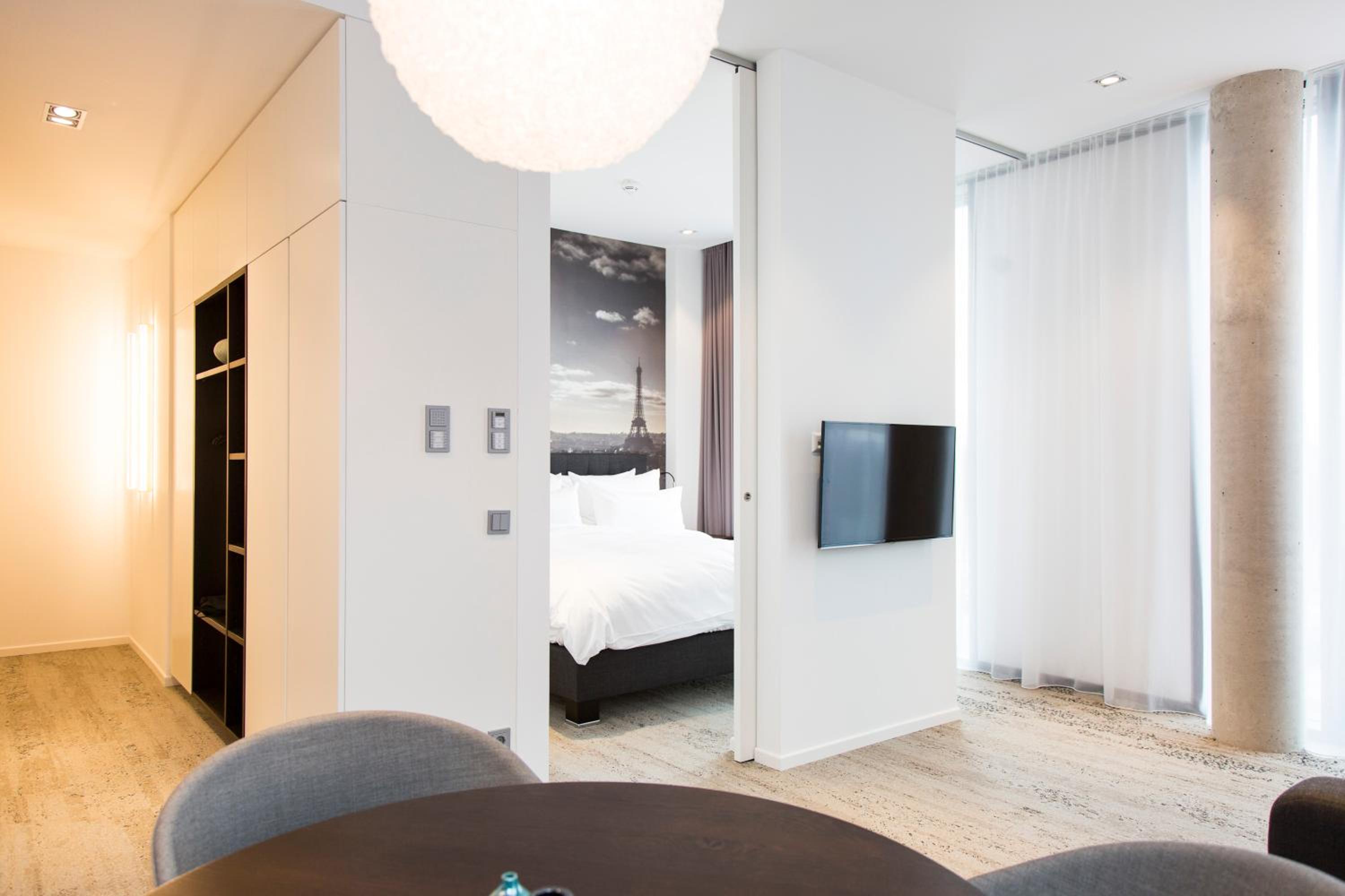 Business King Room photo 1