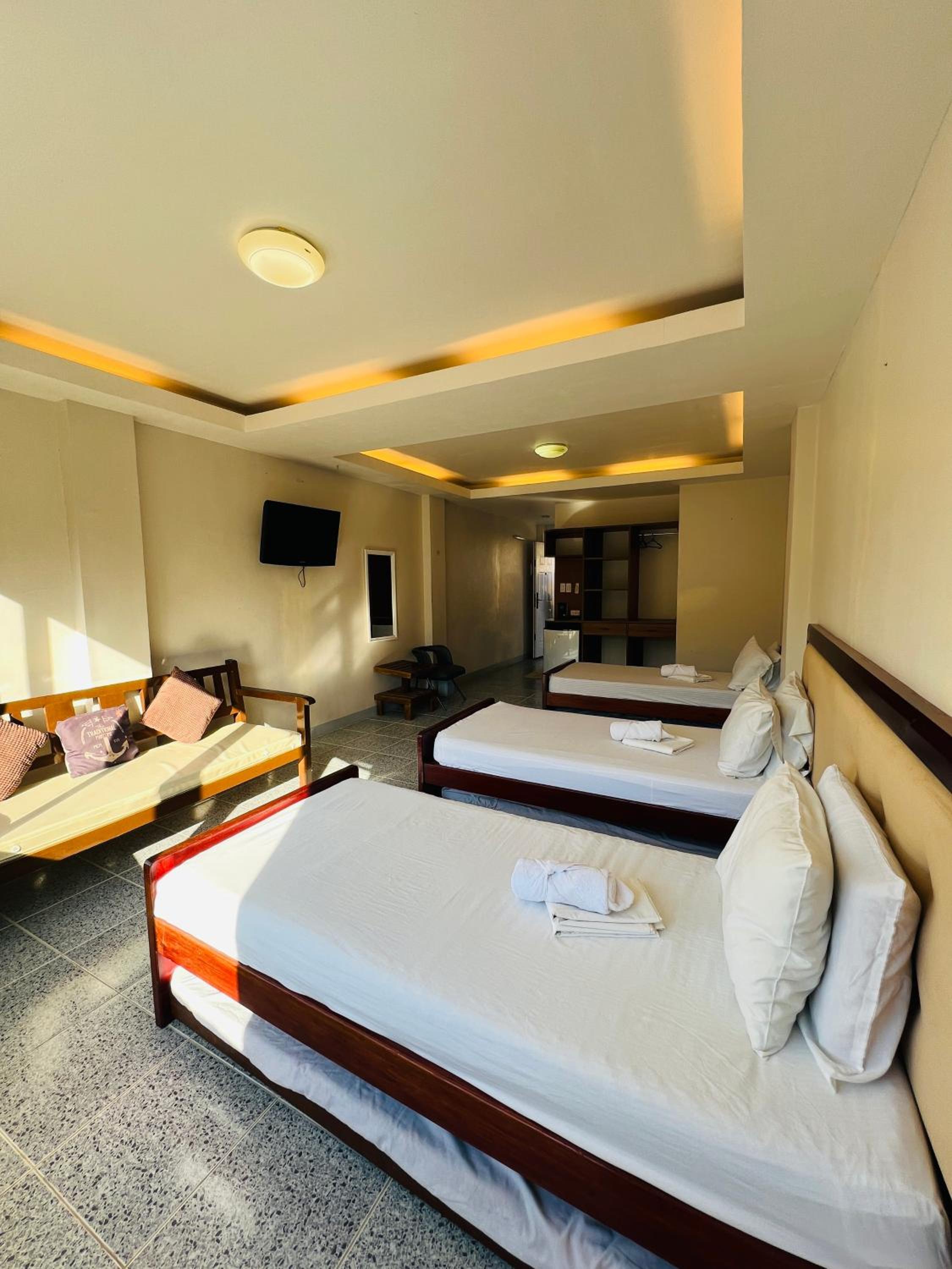 Bed in 4-Bed Female Dormitory Room photo 2