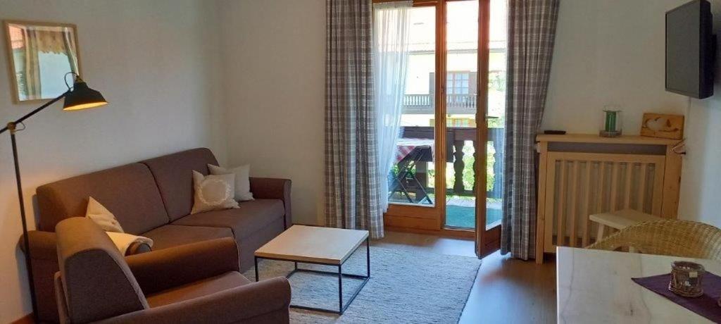 Apartment With Mountain View photo 2