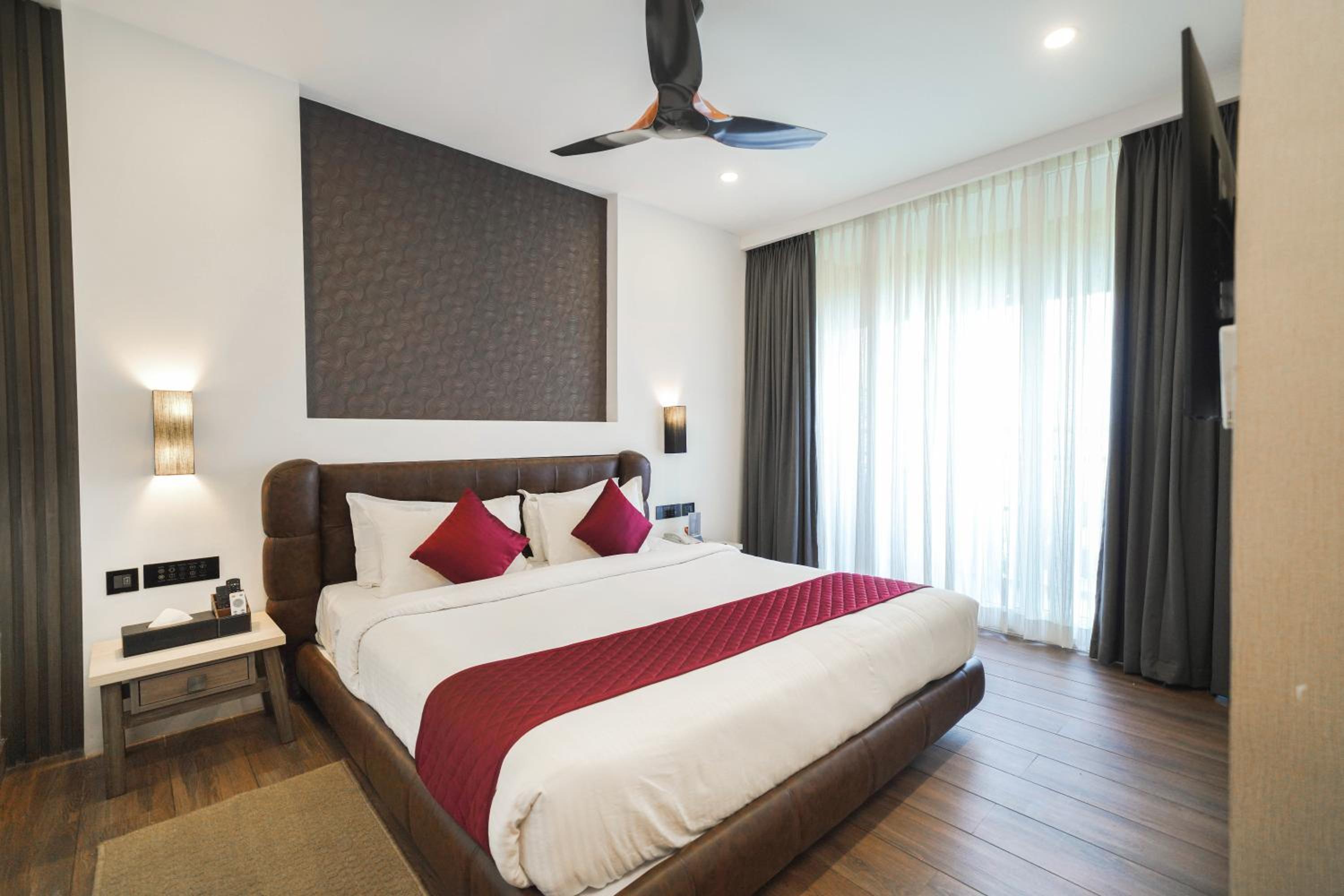 Superior Double Room with 15% off on session of 60 mins Spa Superior Double Room with 15% off on session of 60 mins Spa