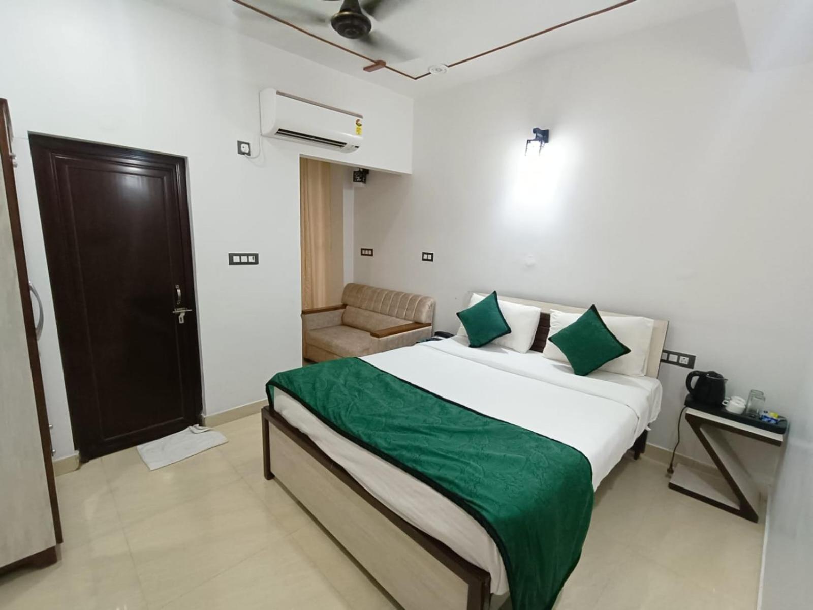 Double Room photo 3