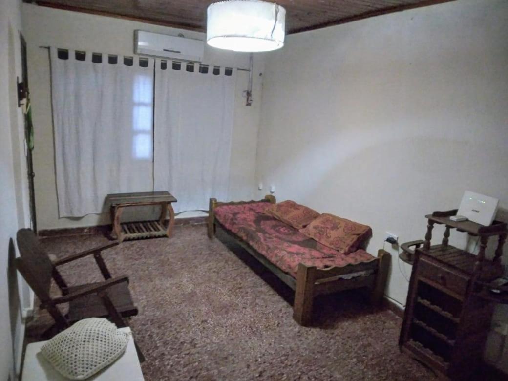 Basic Triple Room With Shared Bathroom photo 1