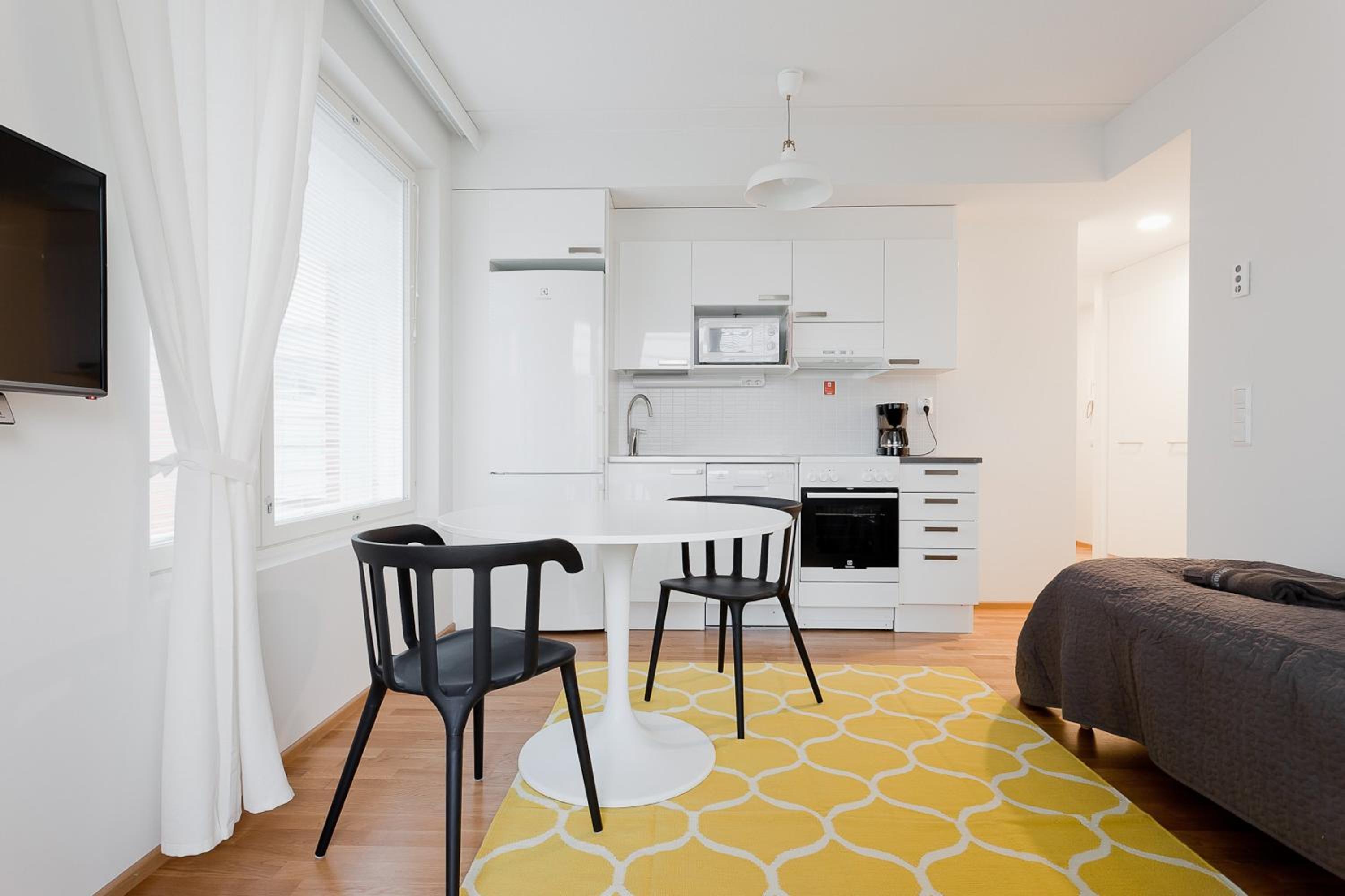 Studio Apartment photo 2