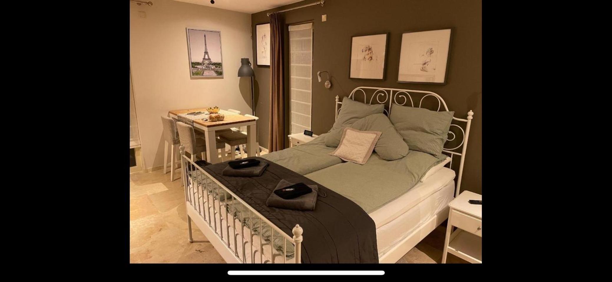 Deluxe Room (2 Adults + 1 Child) photo 1