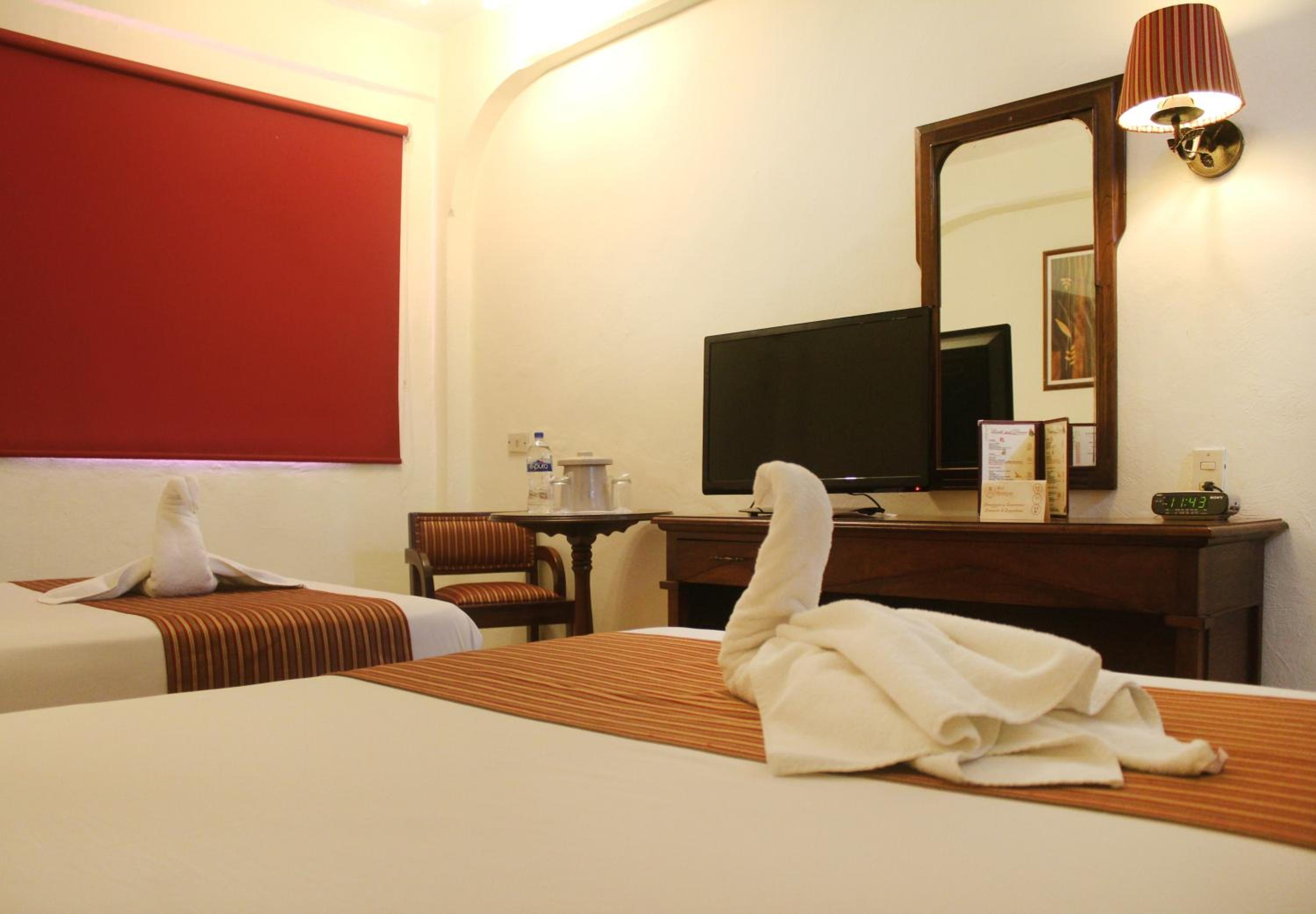 Double Room - Photo 10