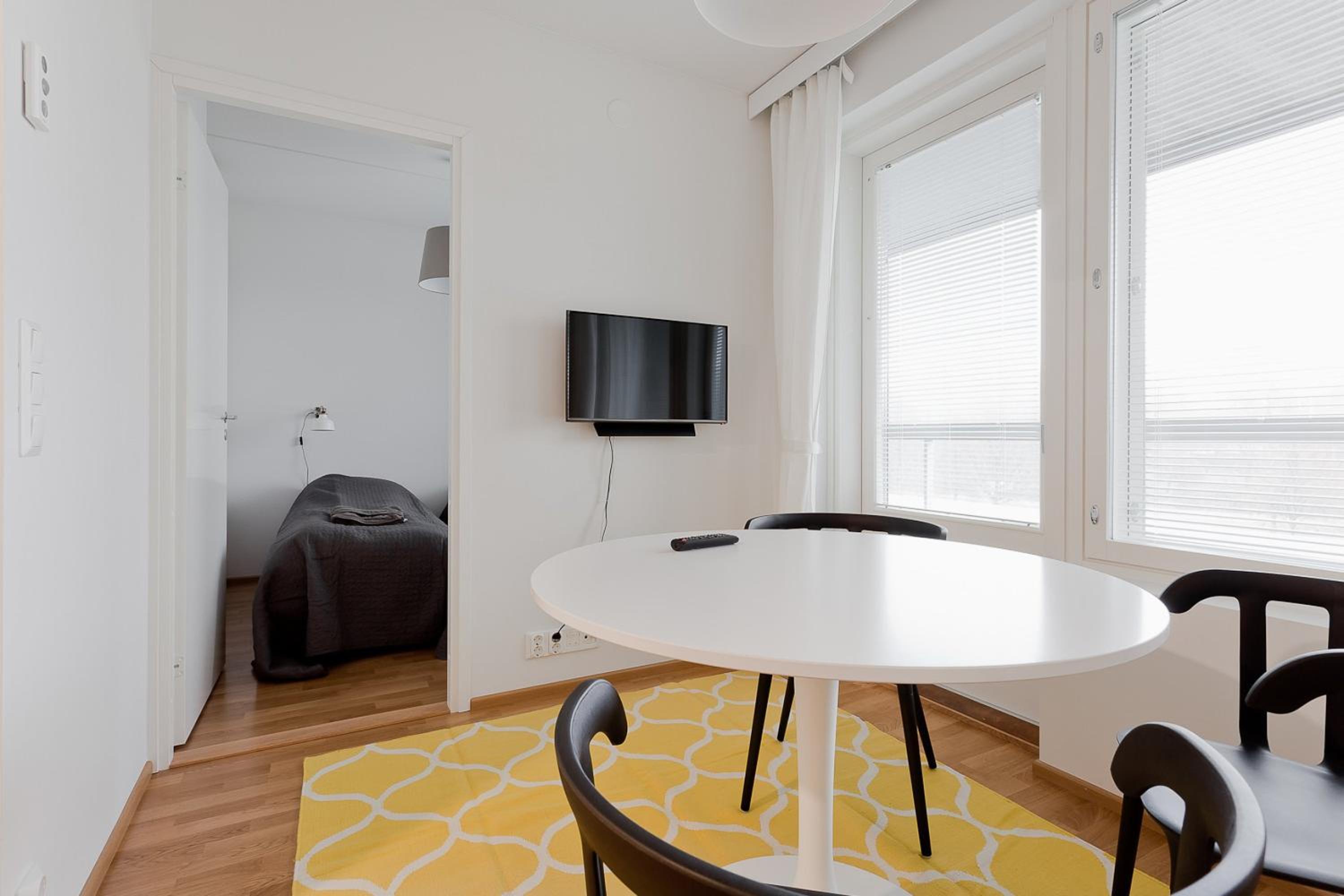 One-Bedroom Apartment photo 1