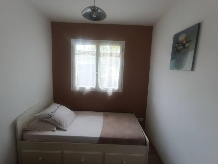 Four-Bedroom House photo 1