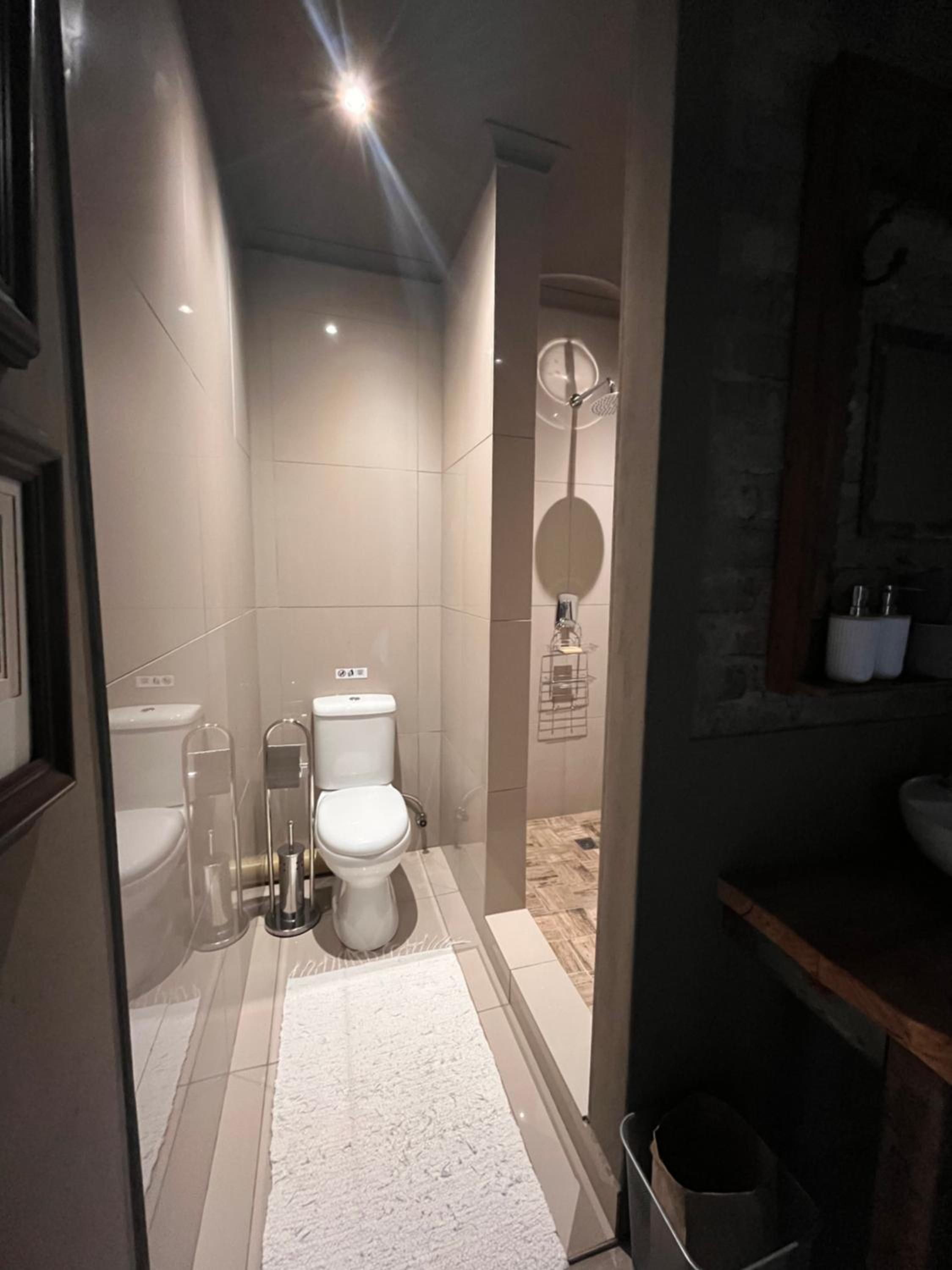 Executive King Room - Photo 5