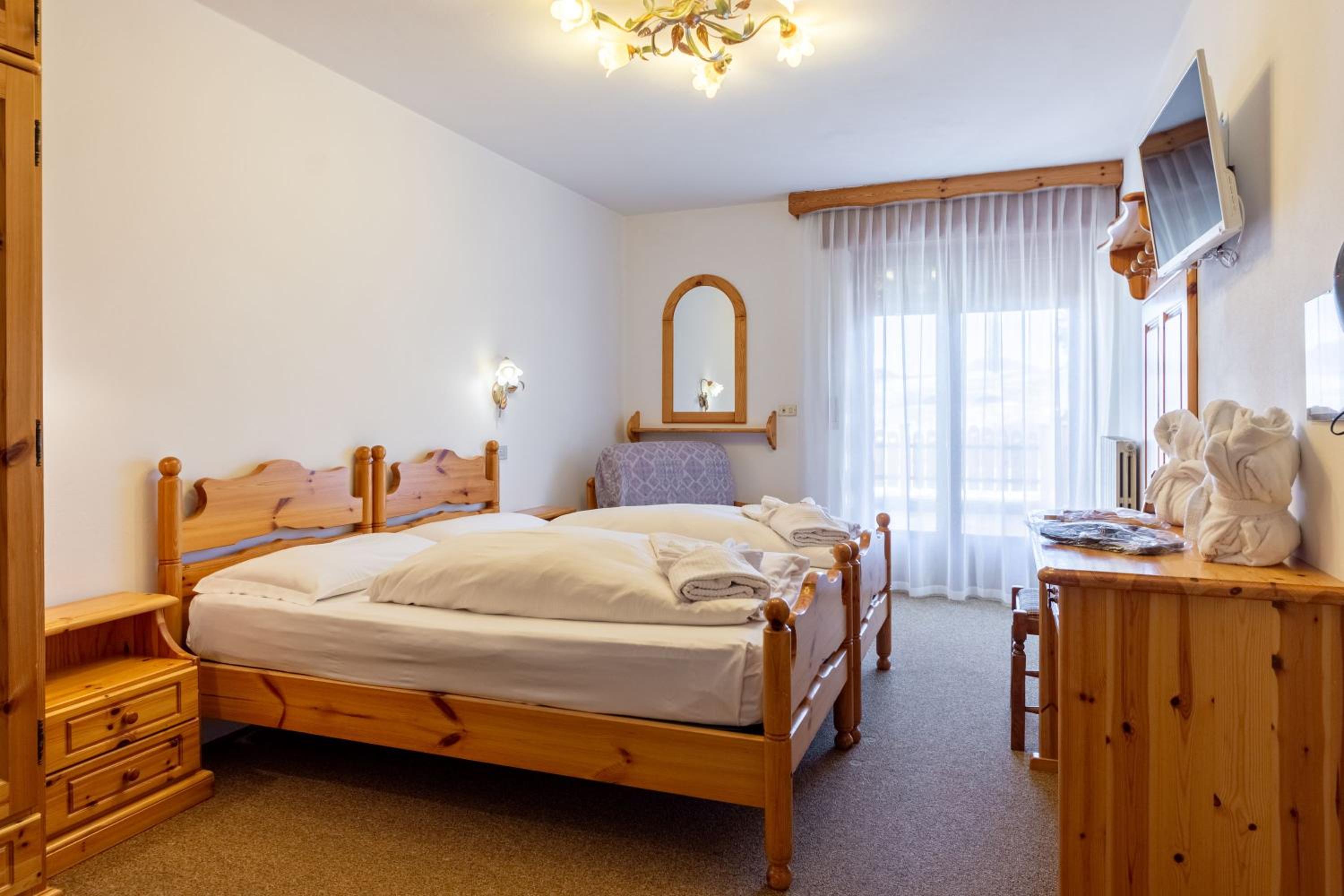 Double Room - Photo 3