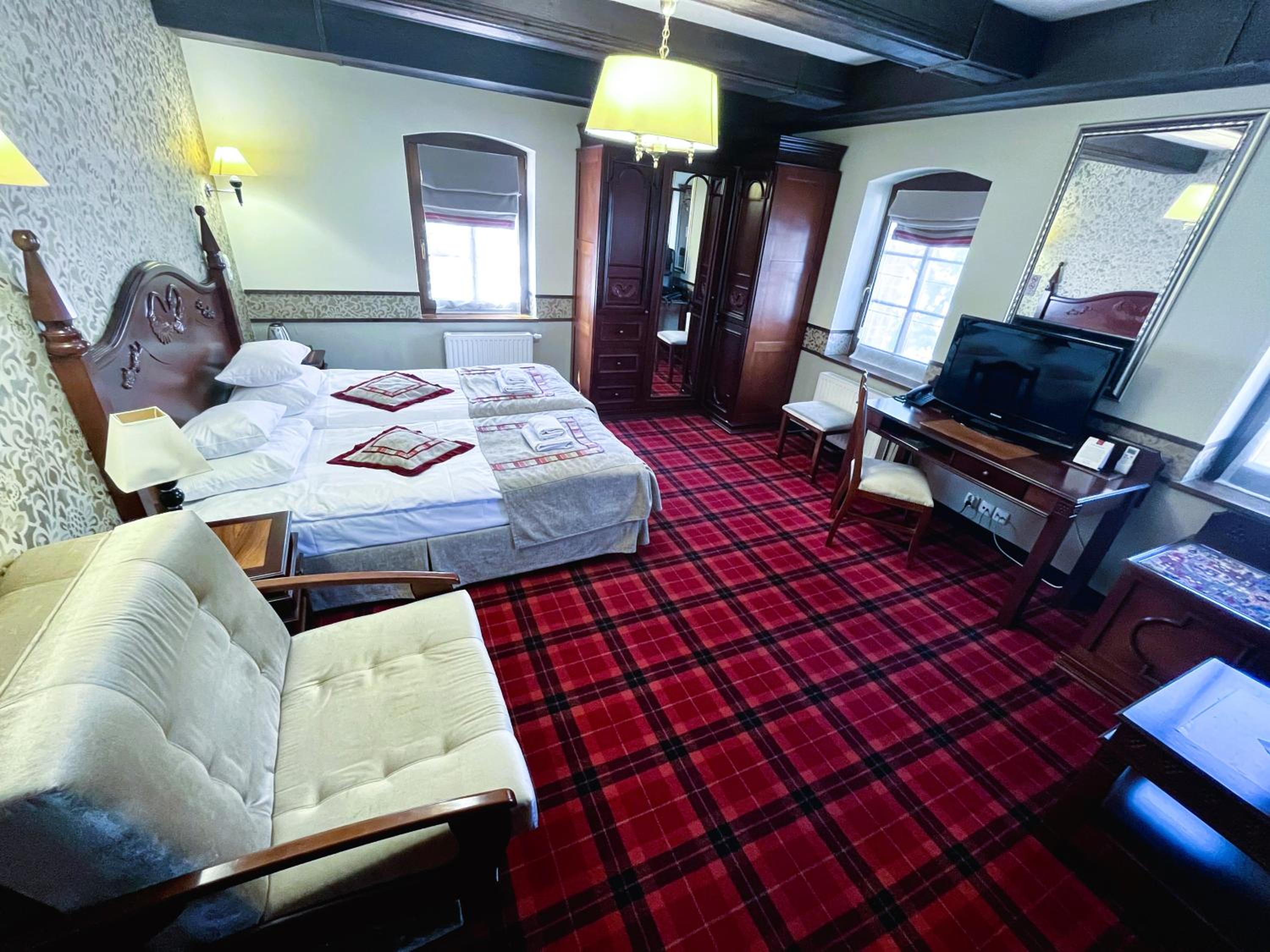 Double or Twin Room - Photo 7