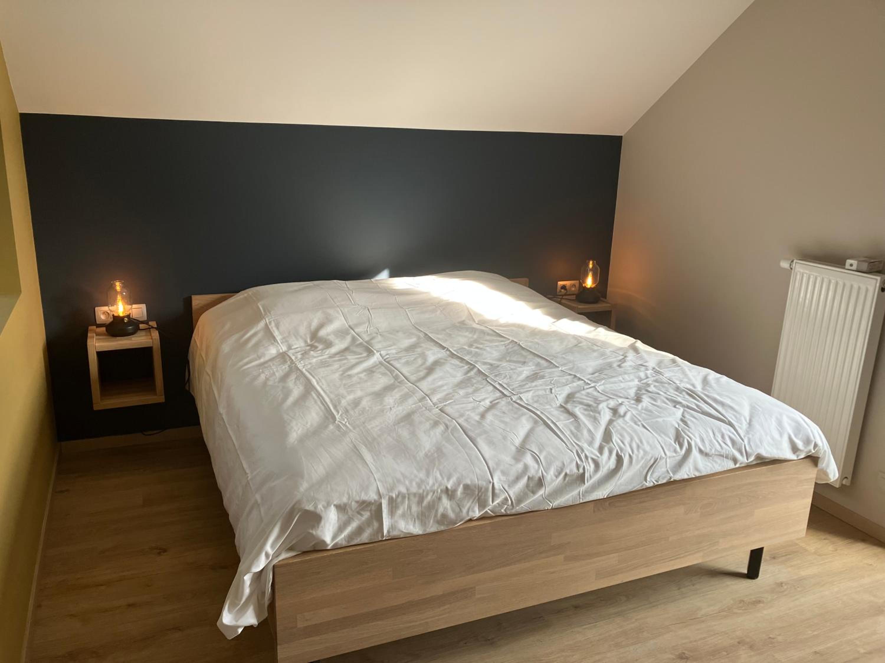 Five-Bedroom House photo 1
