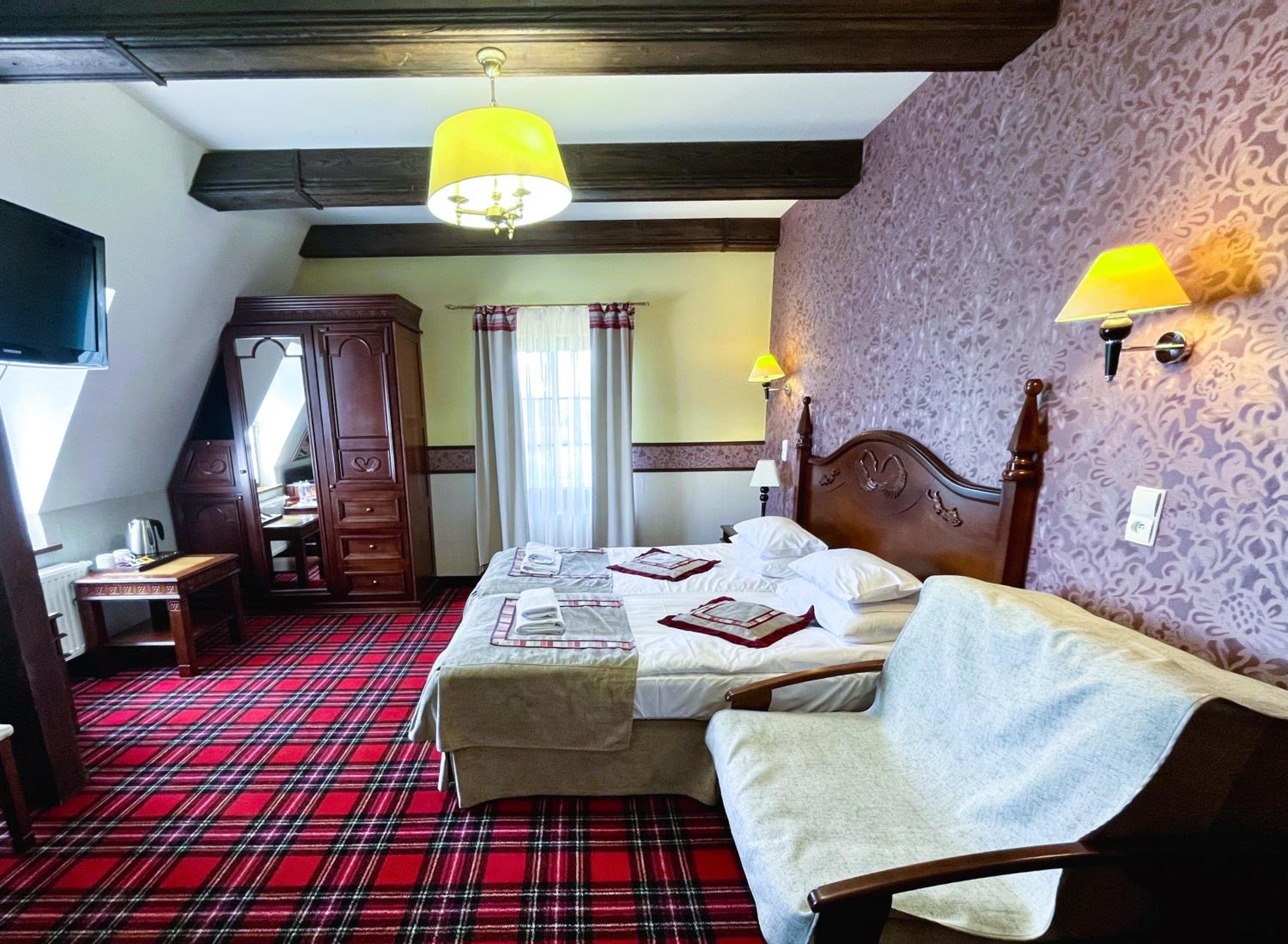 Double or Twin Room - Photo 13