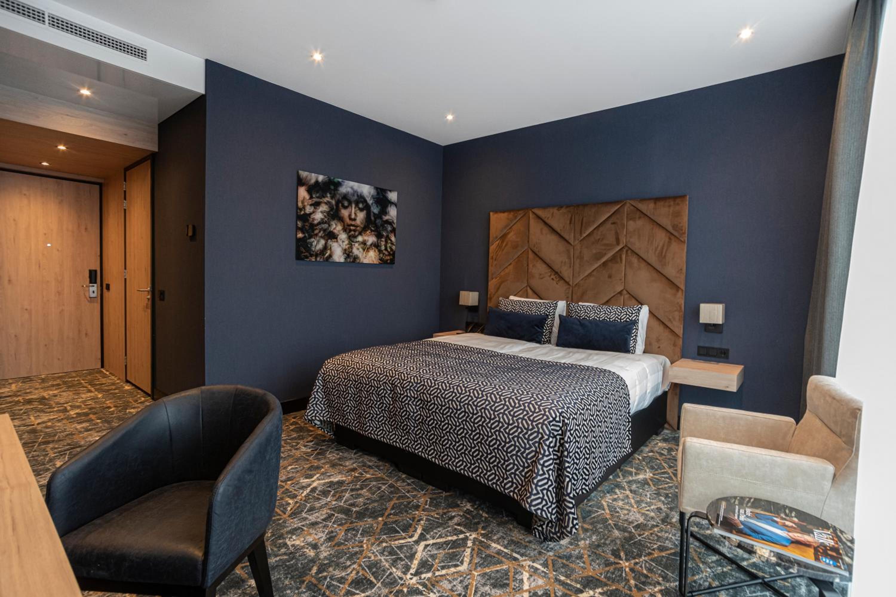 Standard Double Room - Photo 5