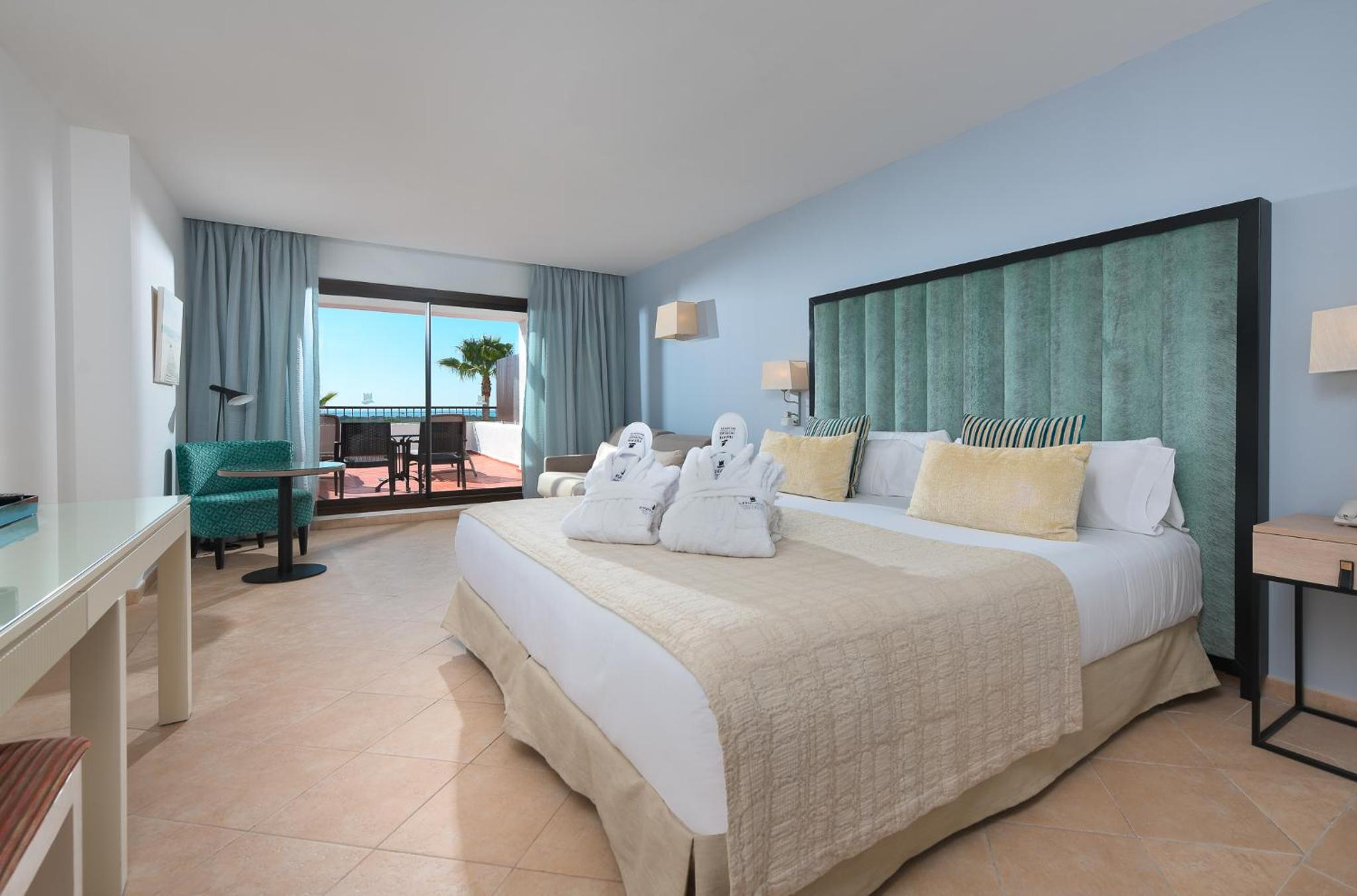 Double Family Exclusive Room with sea view - Photo 3