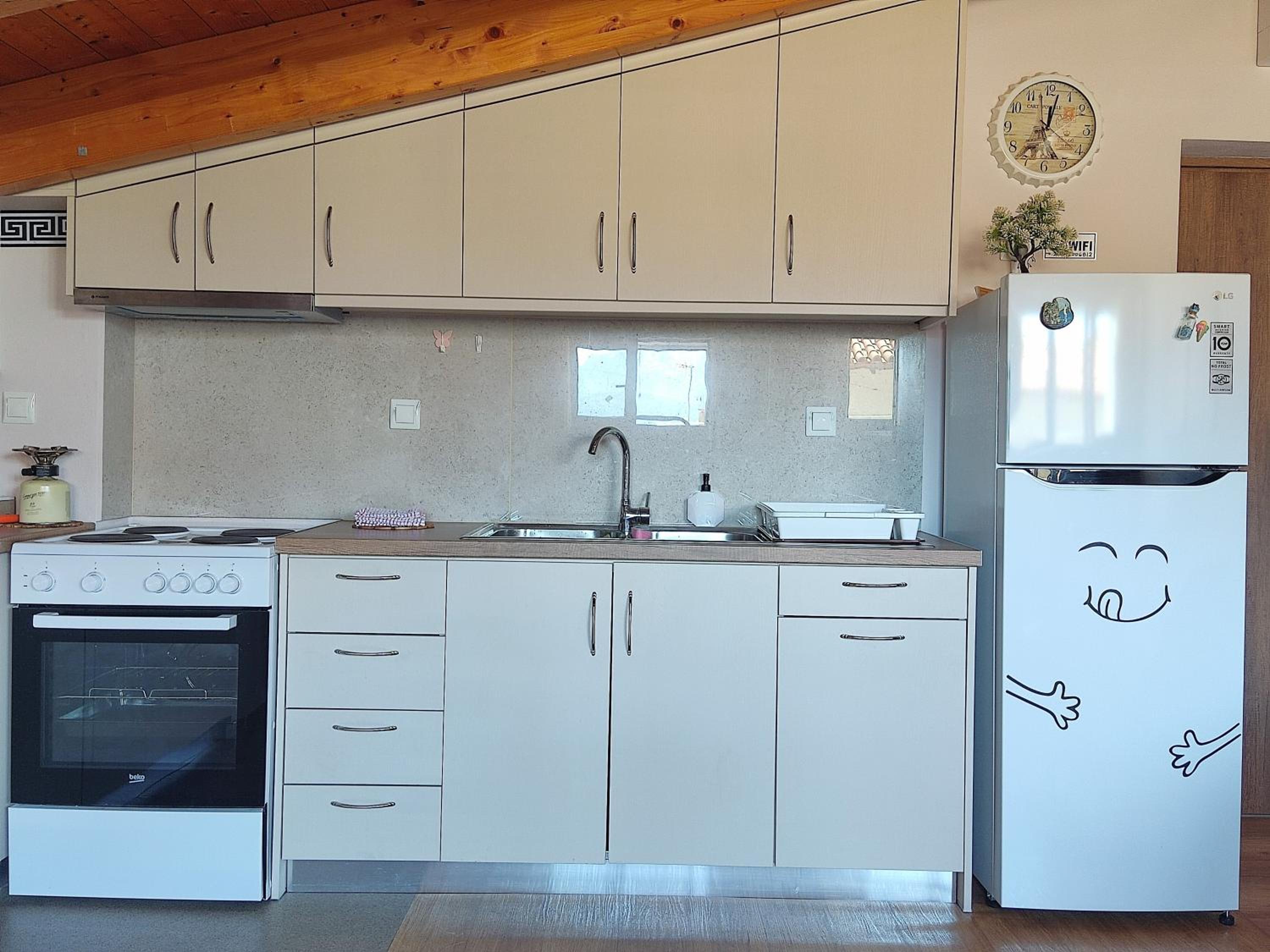 Three-Bedroom Apartment - Photo 14