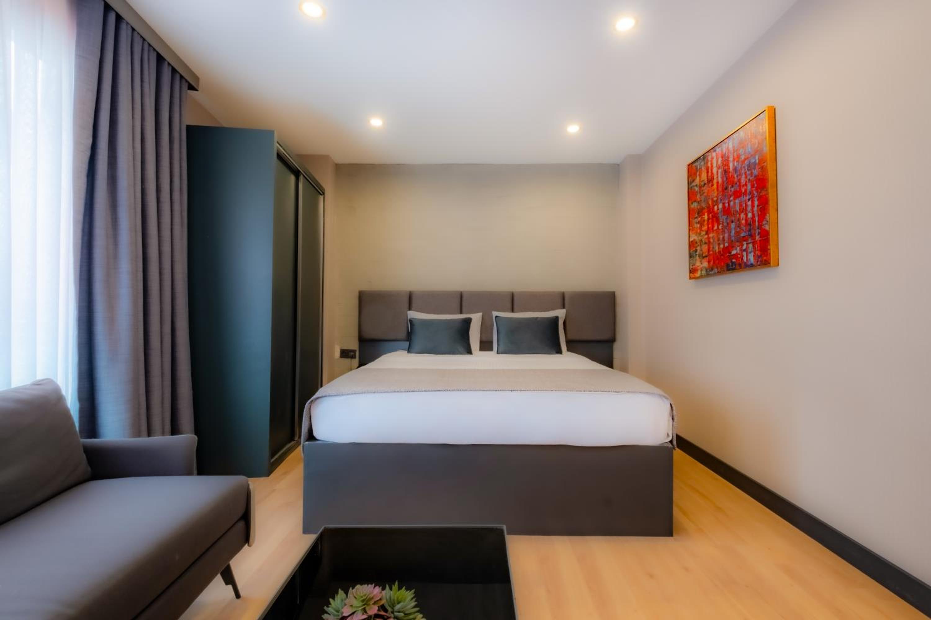 Economy Double Room photo 1