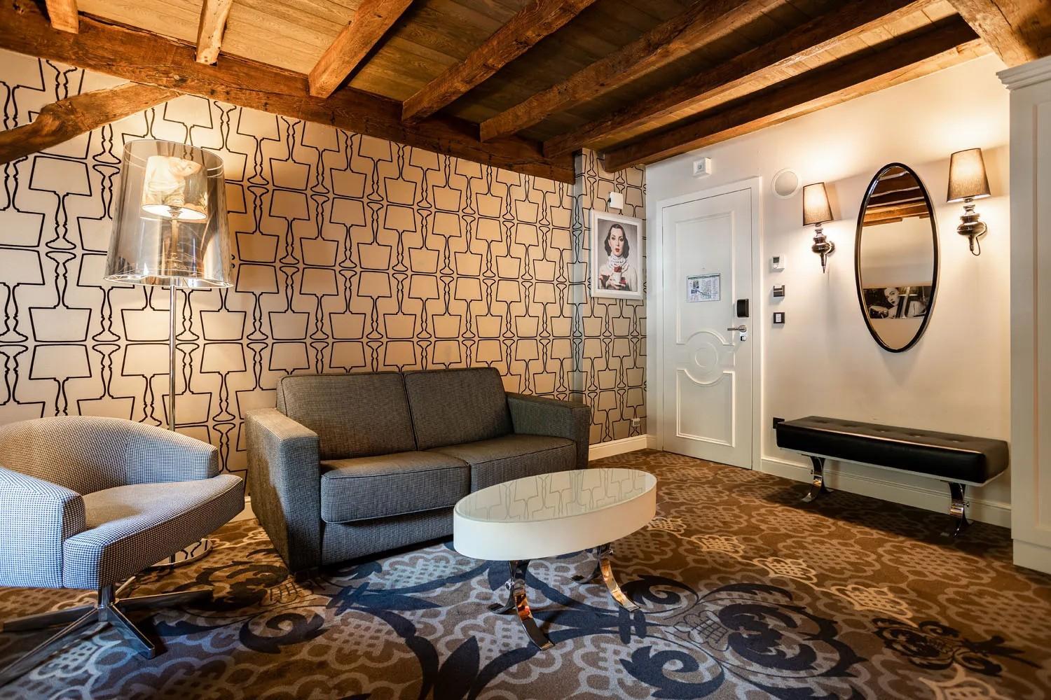 Duplex Suite - Photo 10