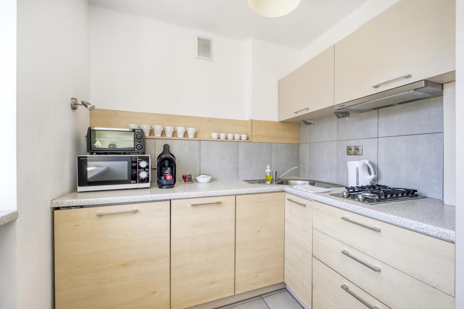 Two-Bedroom Apartment with Balcony - Photo 5