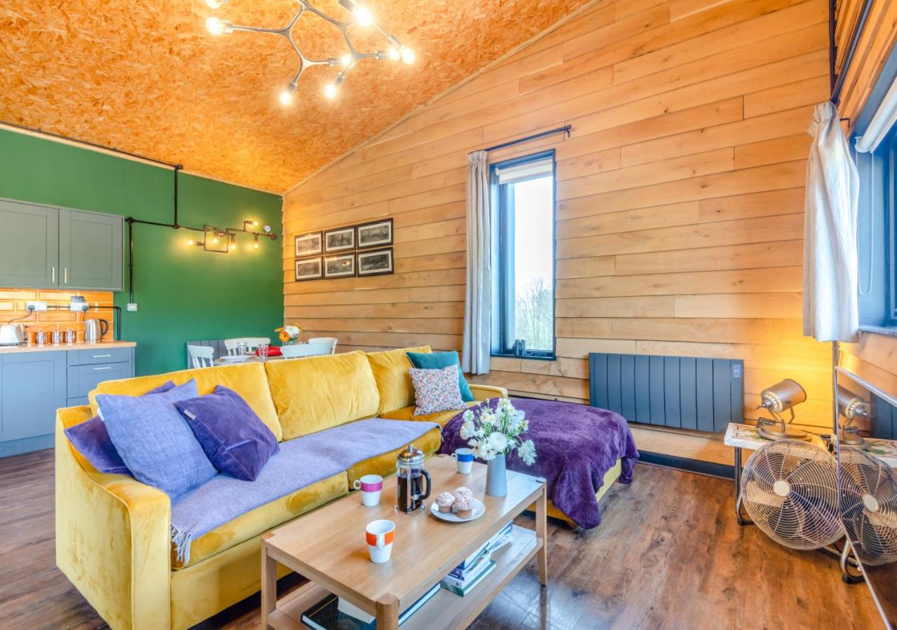Two-Bedroom House photo 2